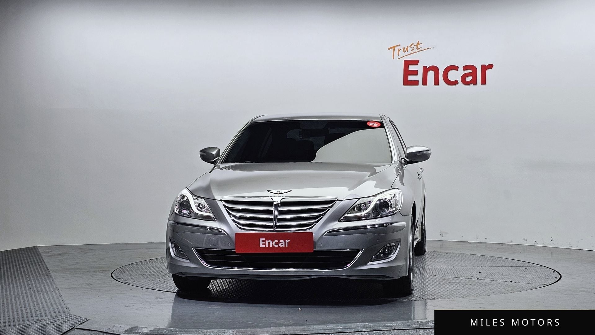 Hyundai Genesis 2013 — миниатюра 3
