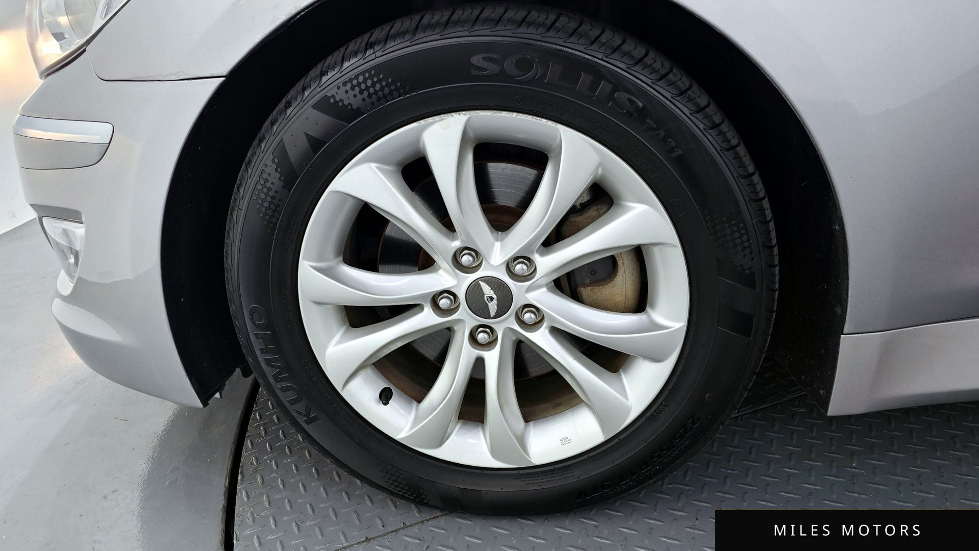 Hyundai Genesis 2013 — миниатюра 5