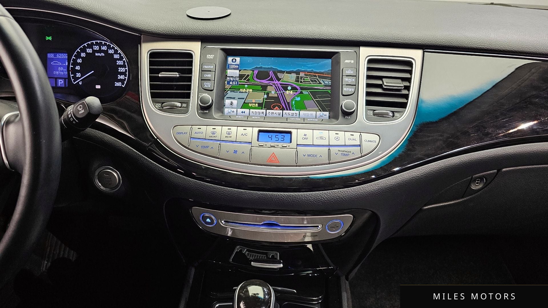 Hyundai Genesis 2013 — миниатюра 14
