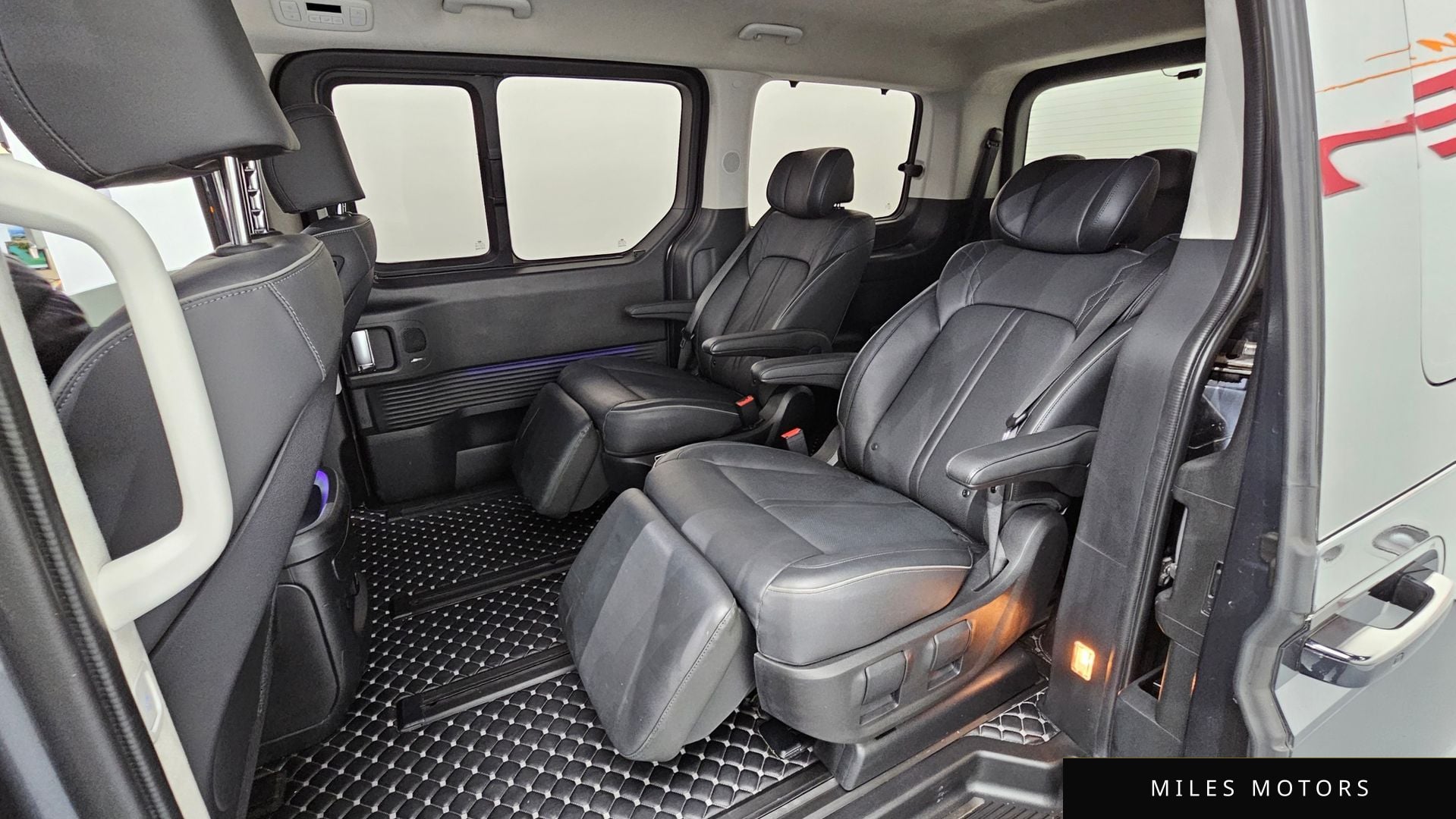 Hyundai Staria 2022 — миниатюра 12