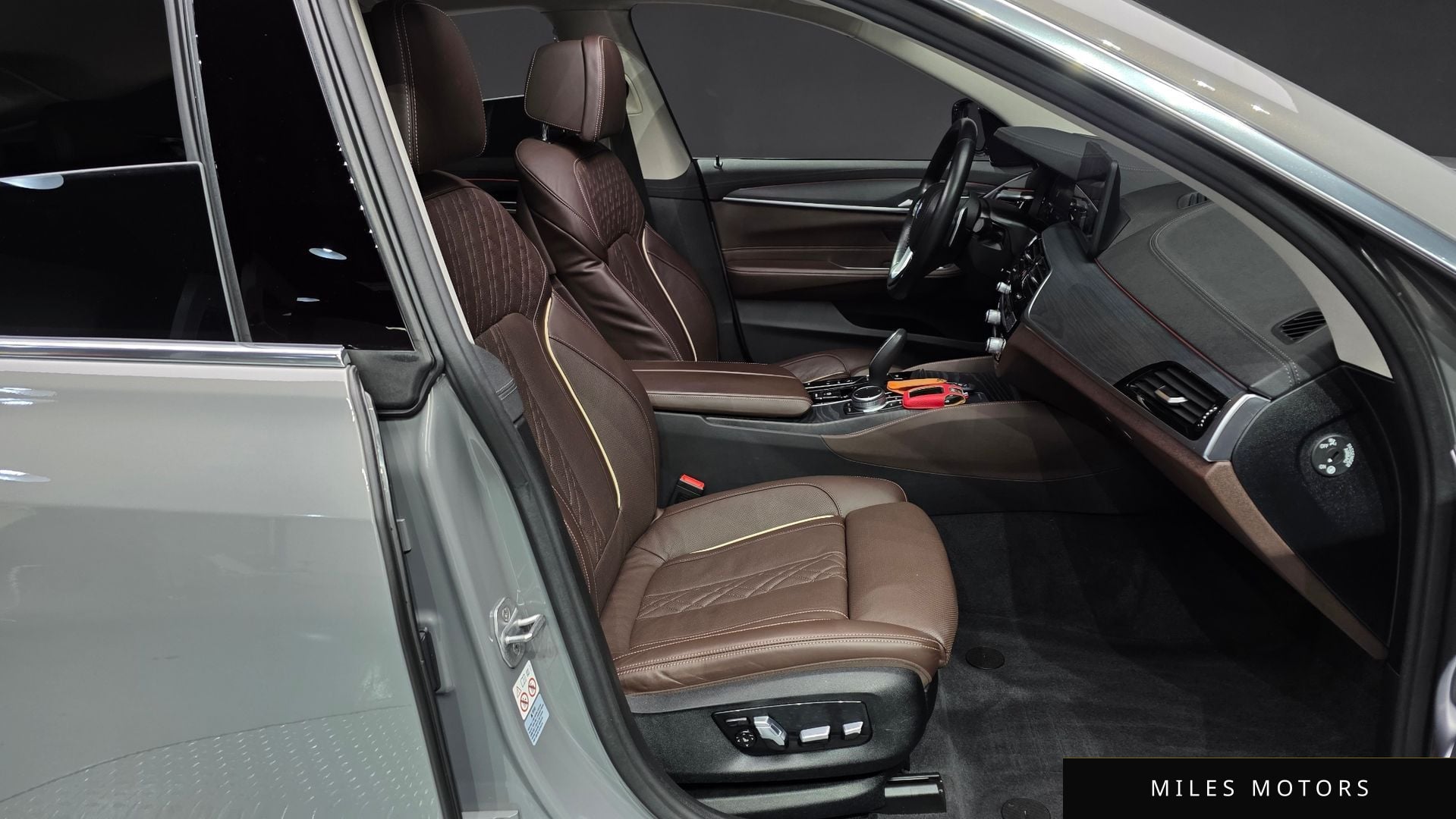 BMW 6 Series GT (G32) 2021 — миниатюра 10