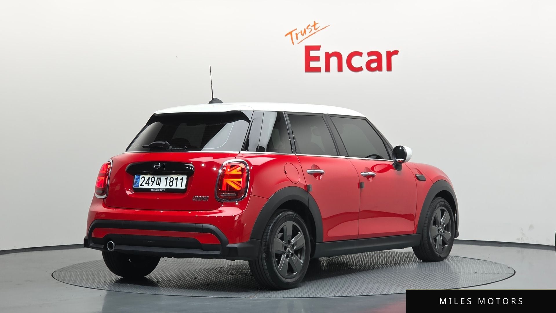 MINI Cooper 2023 — миниатюра 2