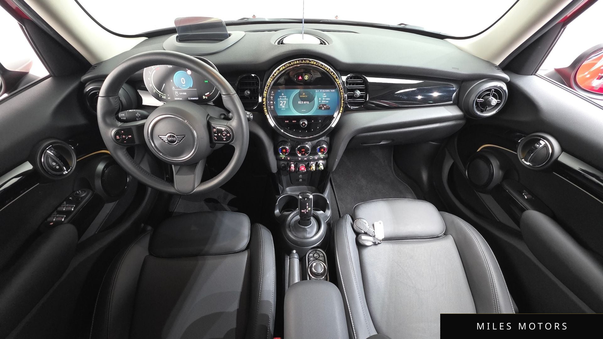 MINI Cooper 2023 — миниатюра 7
