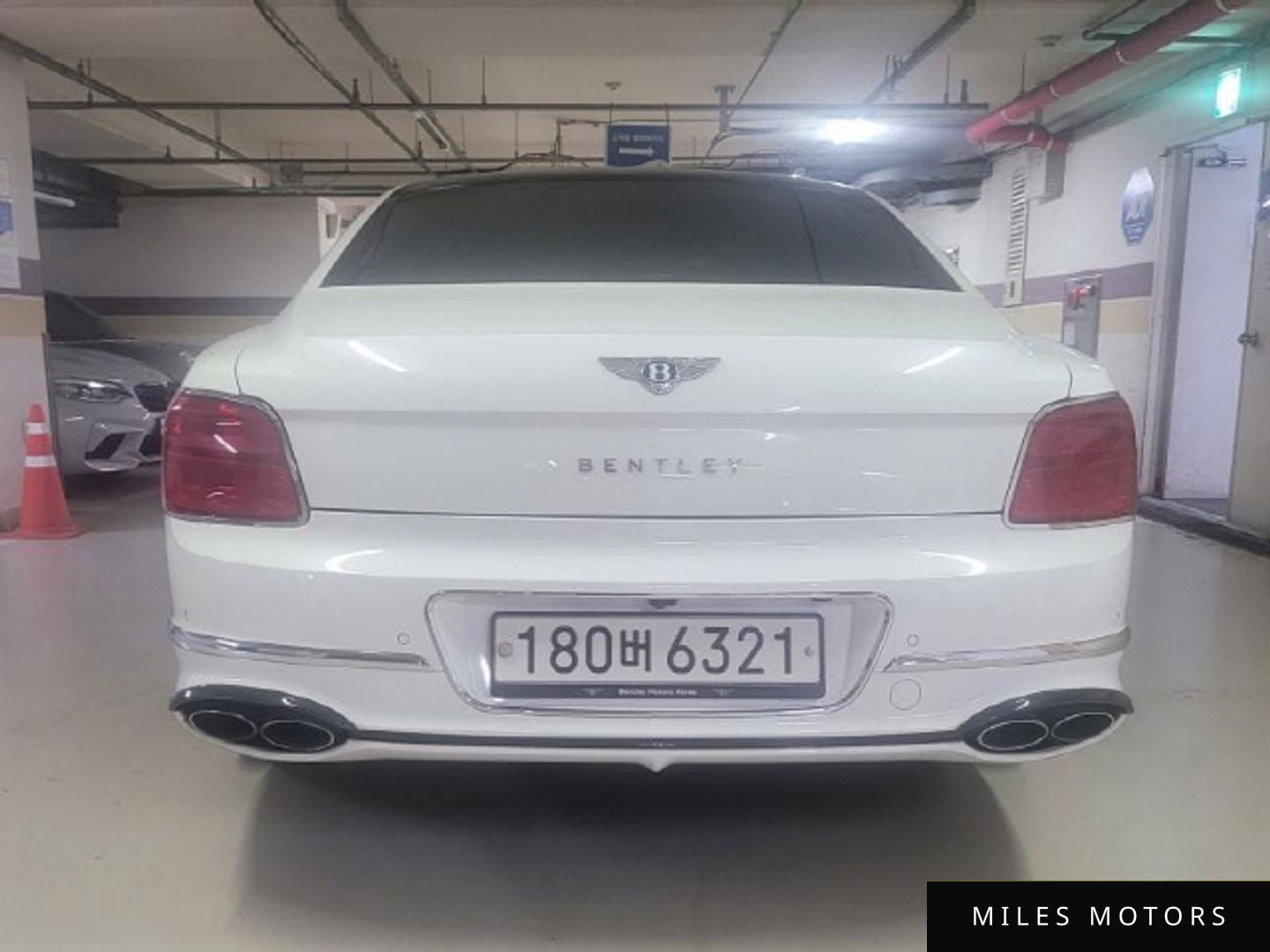 Bentley Flying Spur 2021 — миниатюра 4