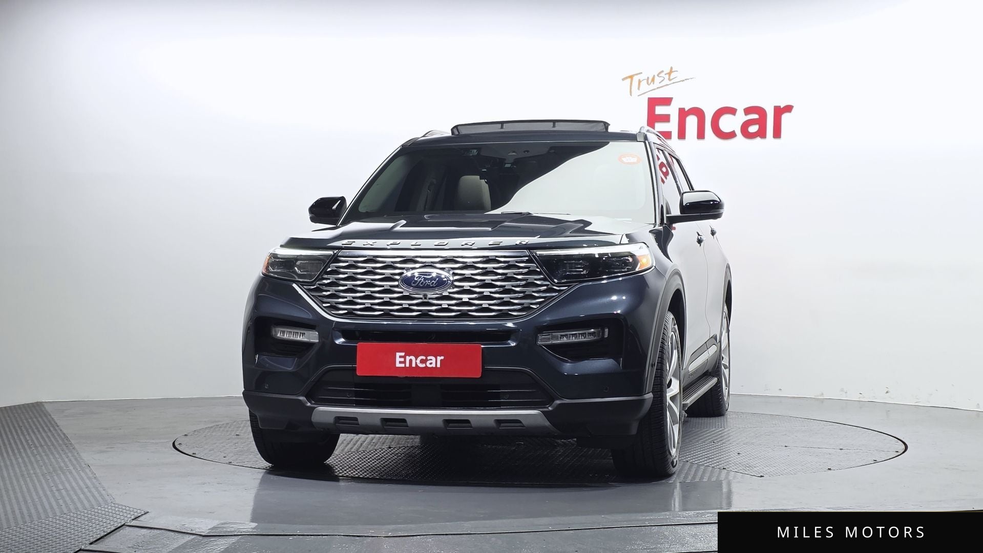 Ford Explorer 2022 — миниатюра 3