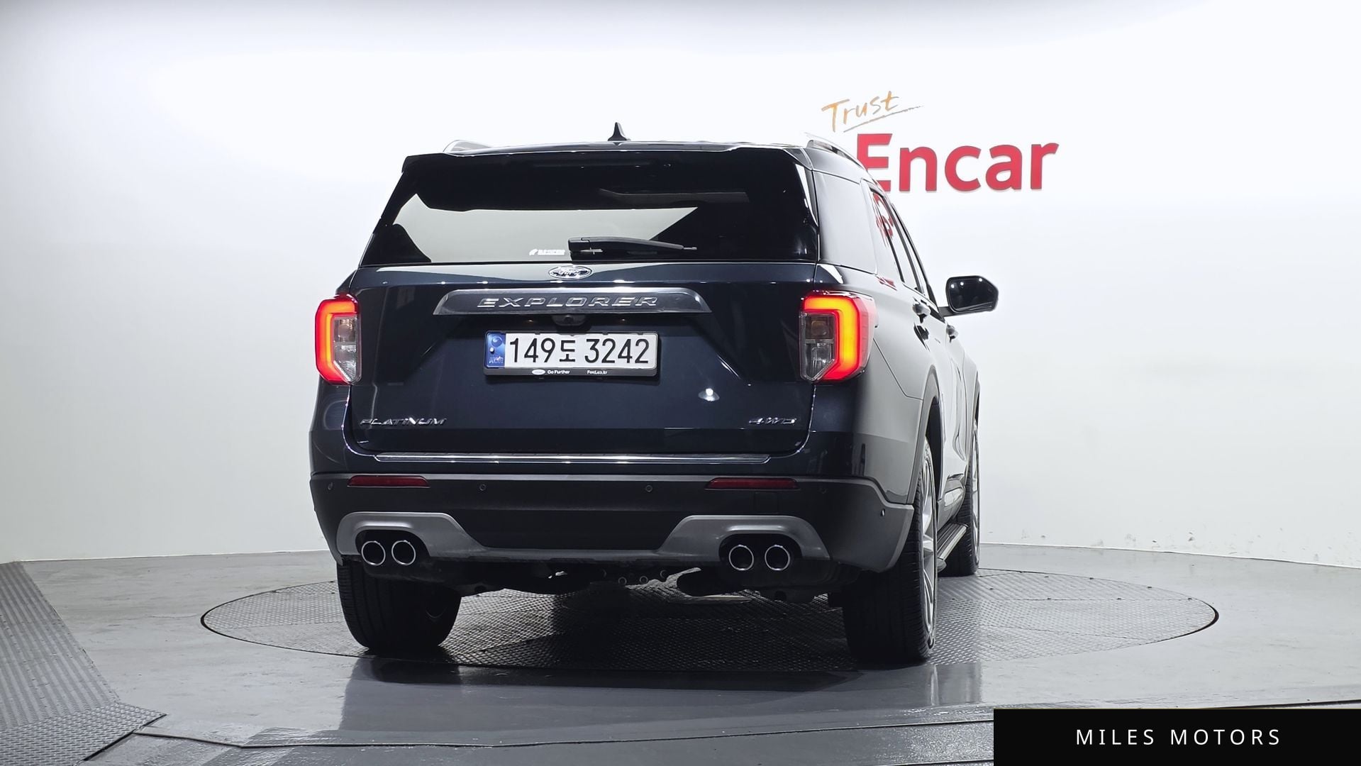 Ford Explorer 2022 — миниатюра 4