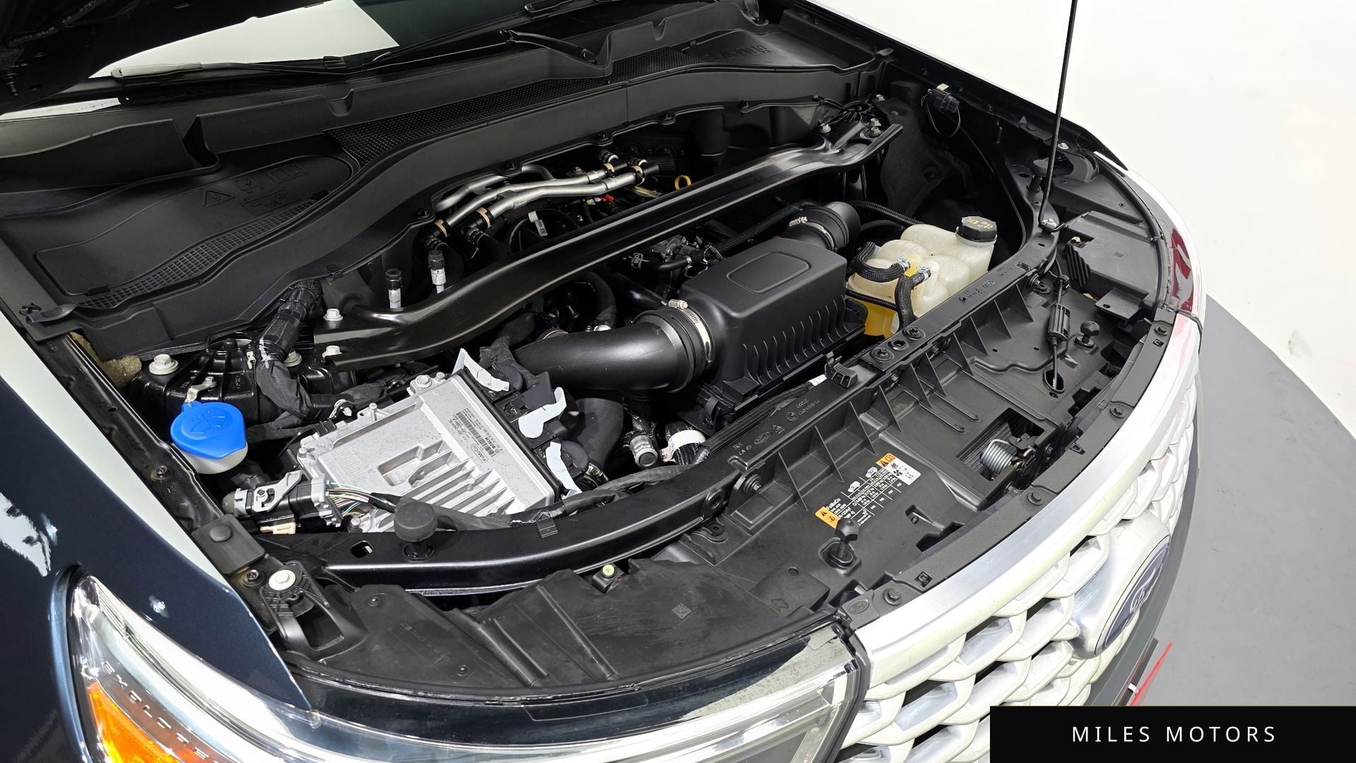 Ford Explorer 2022 — миниатюра 6