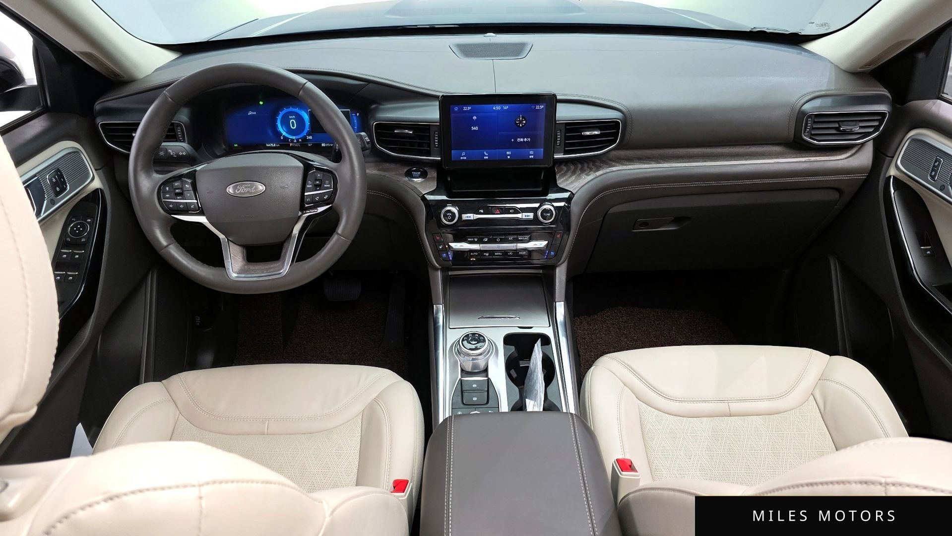 Ford Explorer 2022 — миниатюра 7