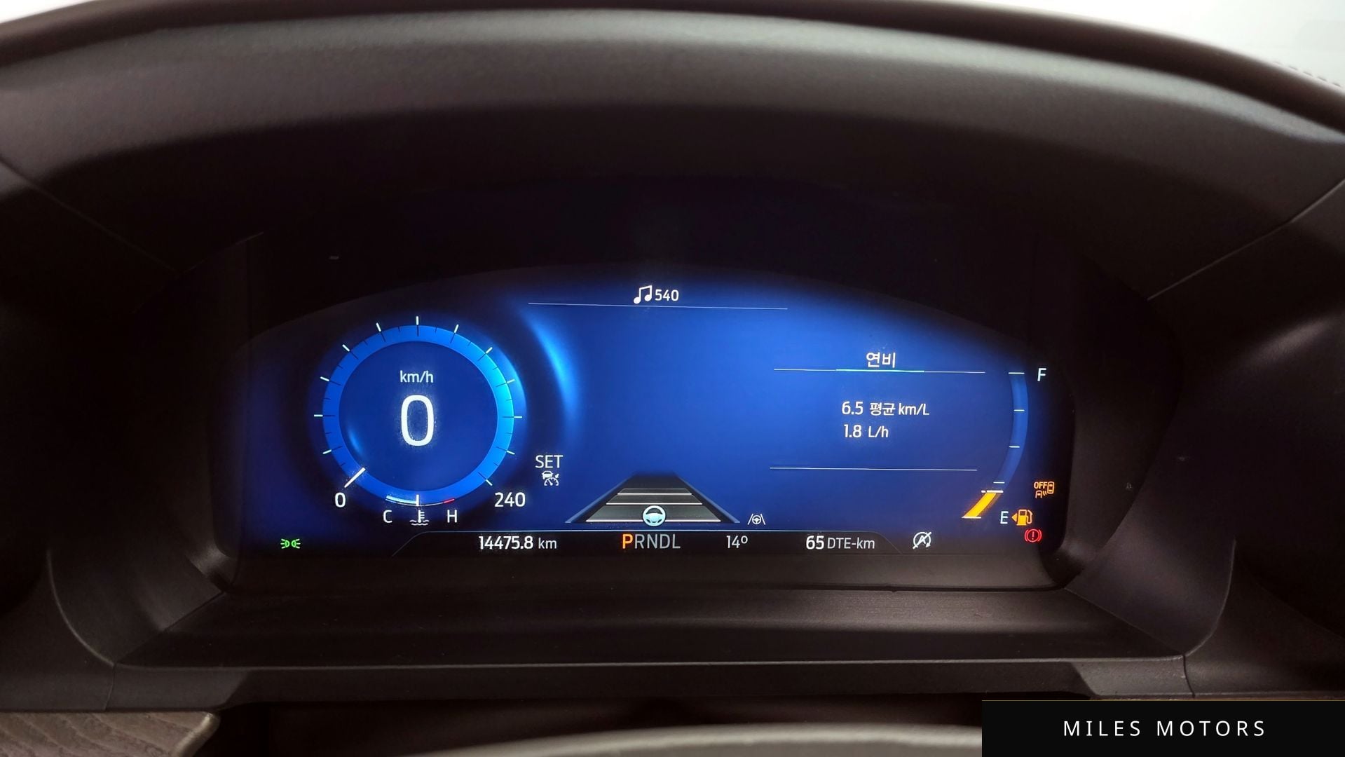 Ford Explorer 2022 — миниатюра 8