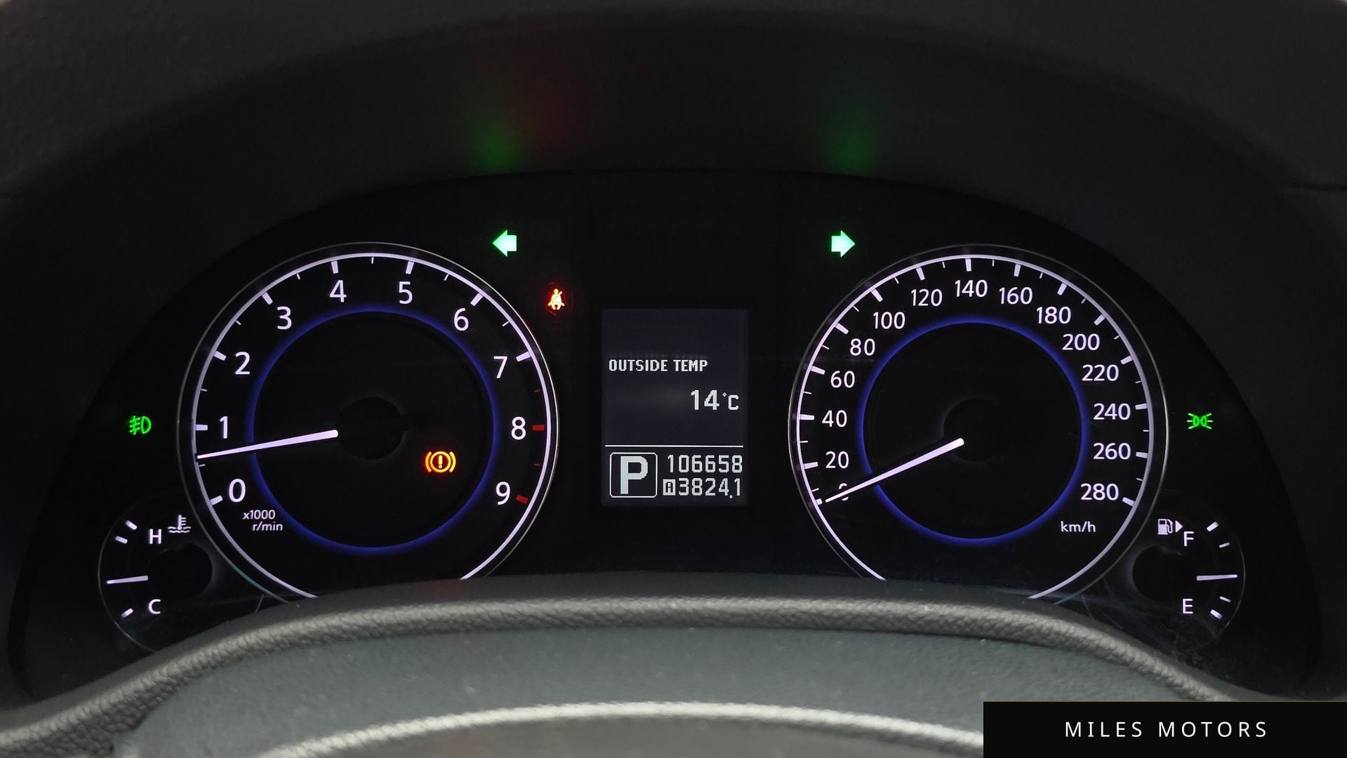 Infiniti G25 2011 — миниатюра 8