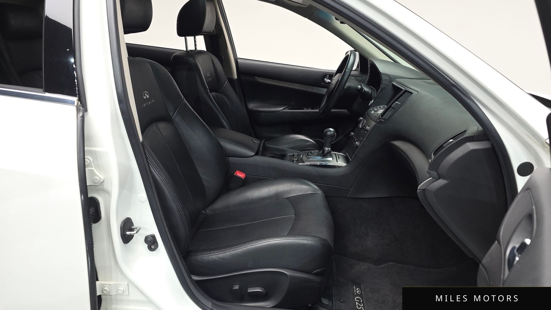 Infiniti G25 2011 — миниатюра 10
