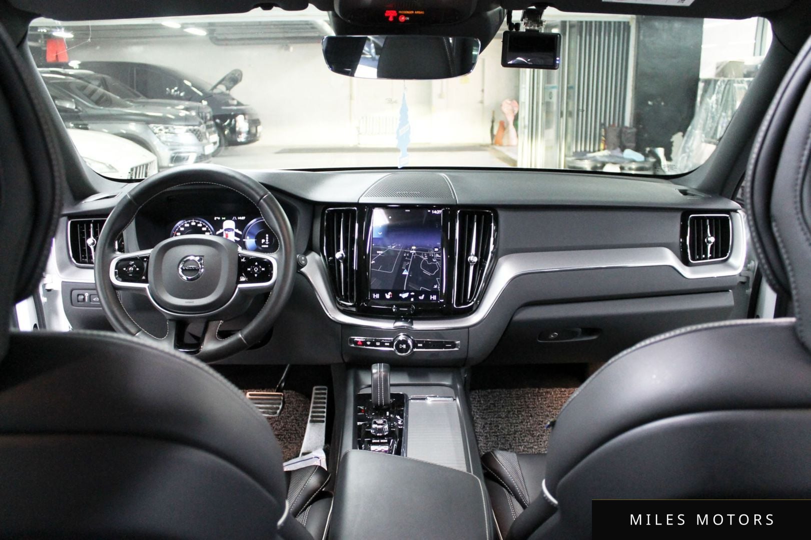 Volvo XC60 2021 — миниатюра 9