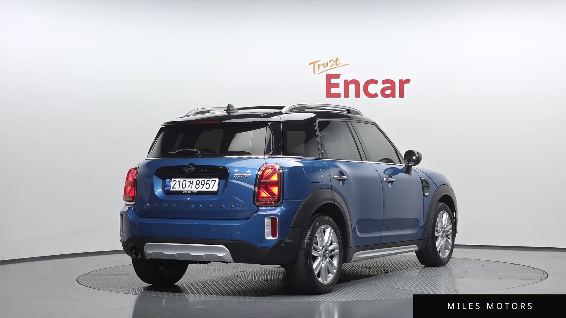 MINI 쿠퍼 컨트리맨 2023 — миниатюра 2