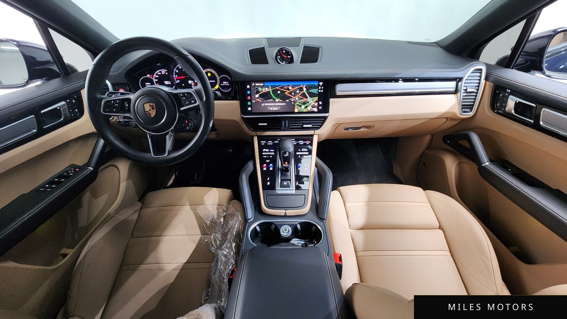 Porsche Cayenne 2023 — миниатюра 7