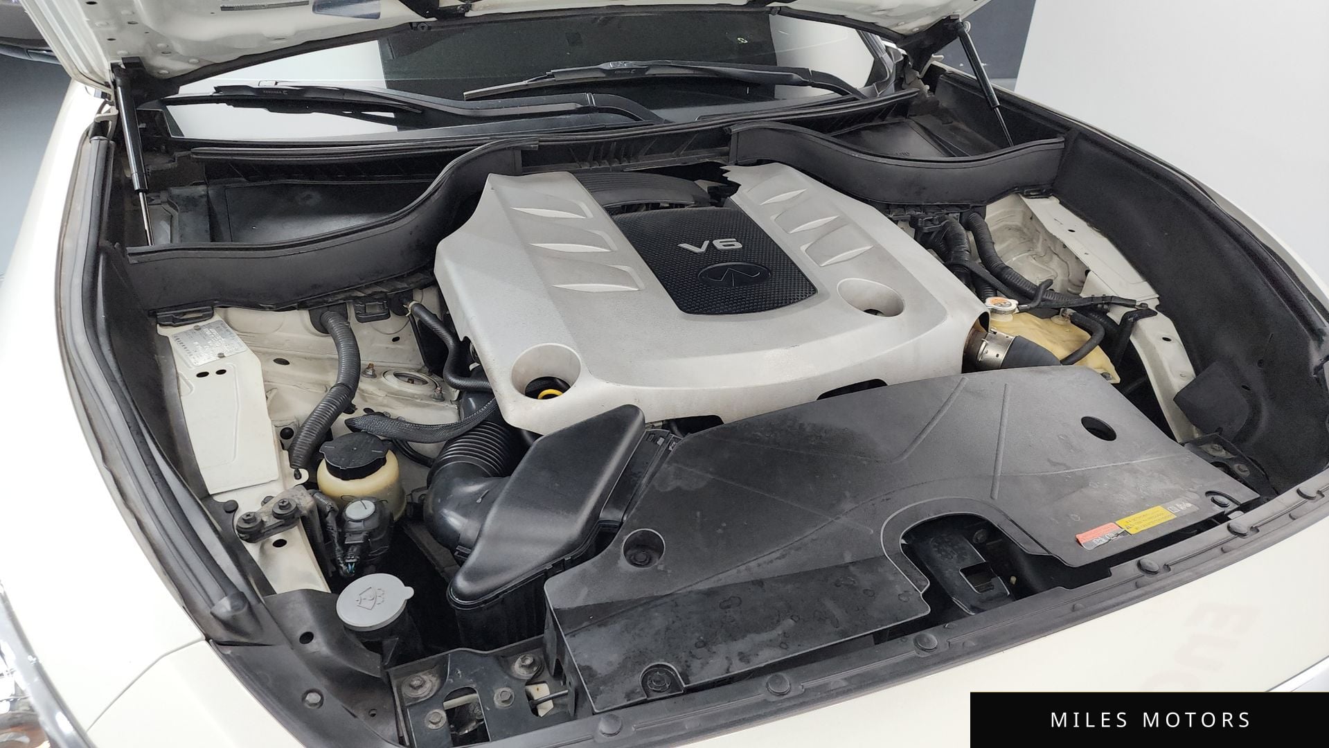 Infiniti FX30d 2012 — миниатюра 6