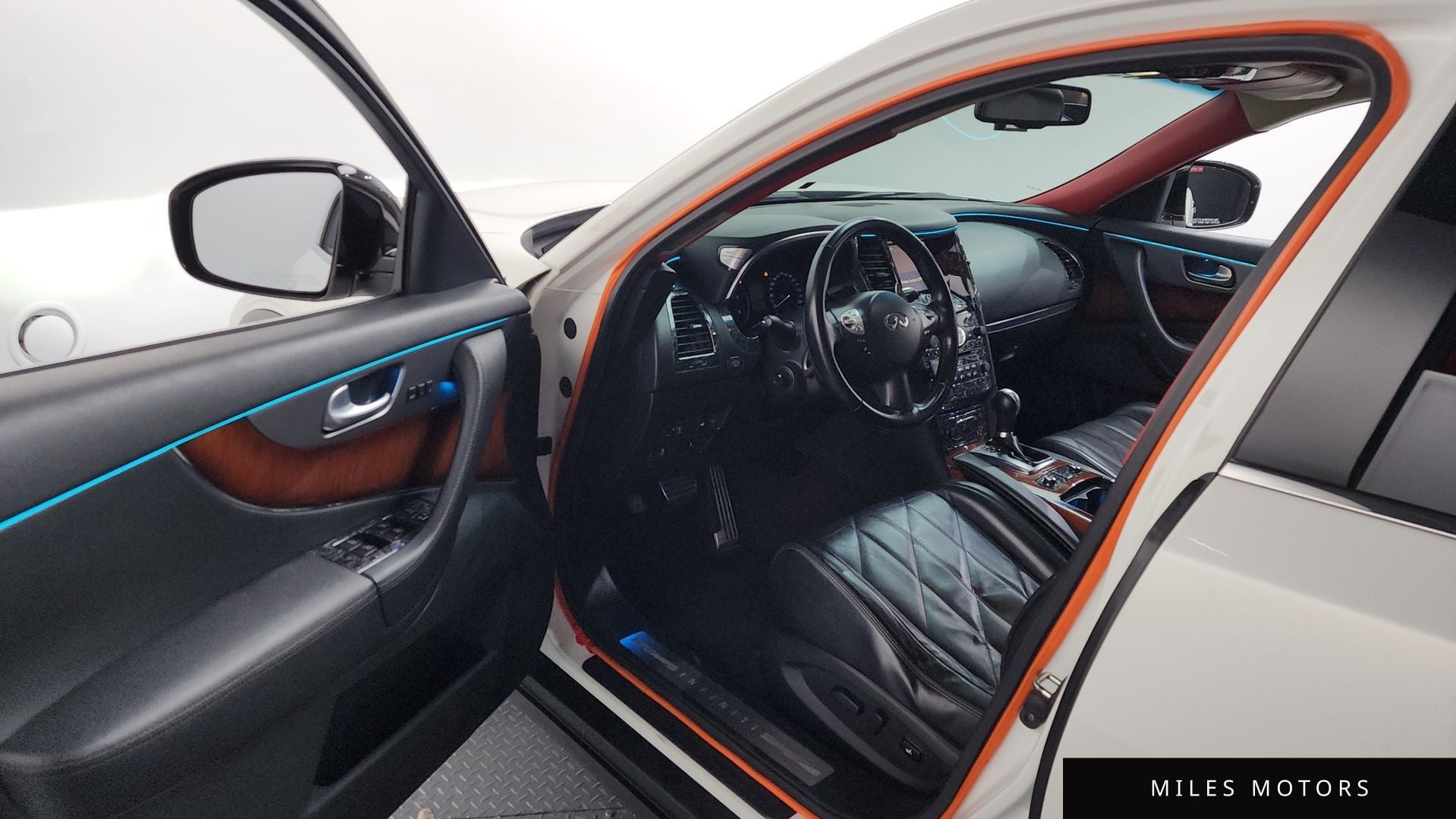 Infiniti FX30d 2012 — миниатюра 10