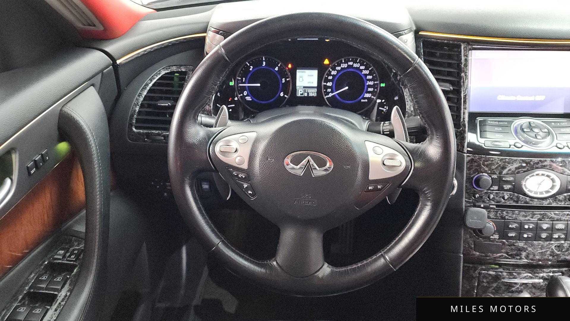 Infiniti FX30d 2012 — миниатюра 13