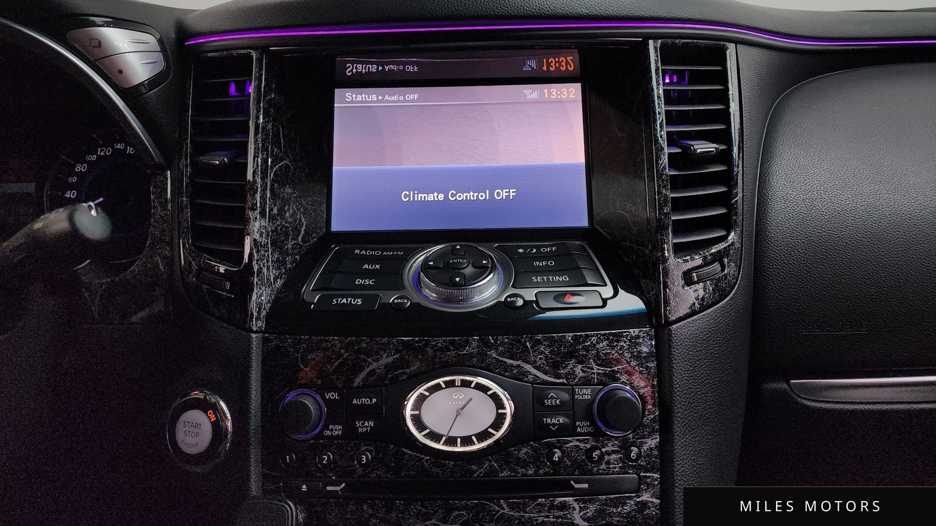 Infiniti FX30d 2012 — миниатюра 15