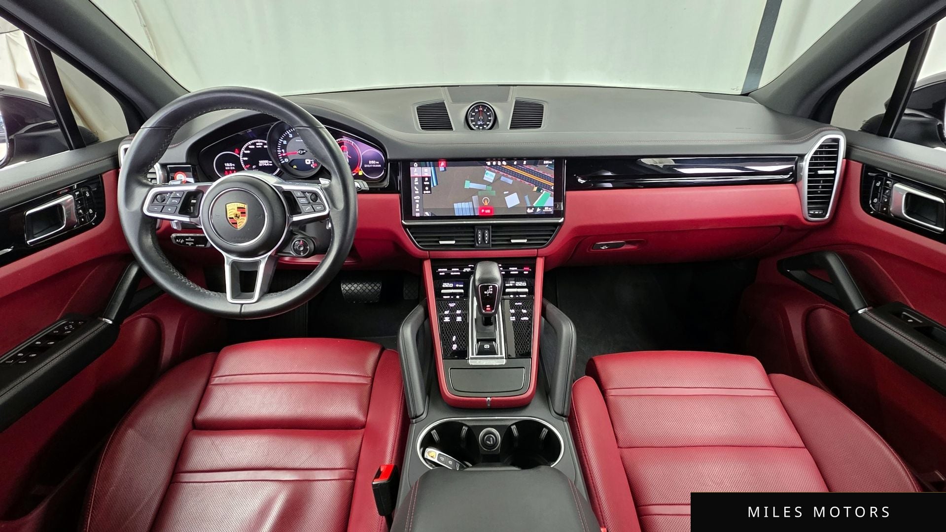 Porsche Cayenne 2021 — миниатюра 7