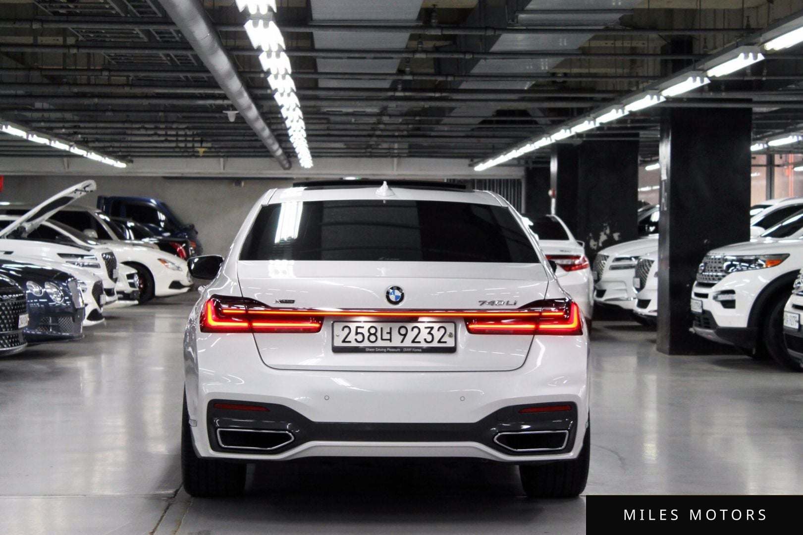 BMW 7 Series (G11) 2020 — миниатюра 5