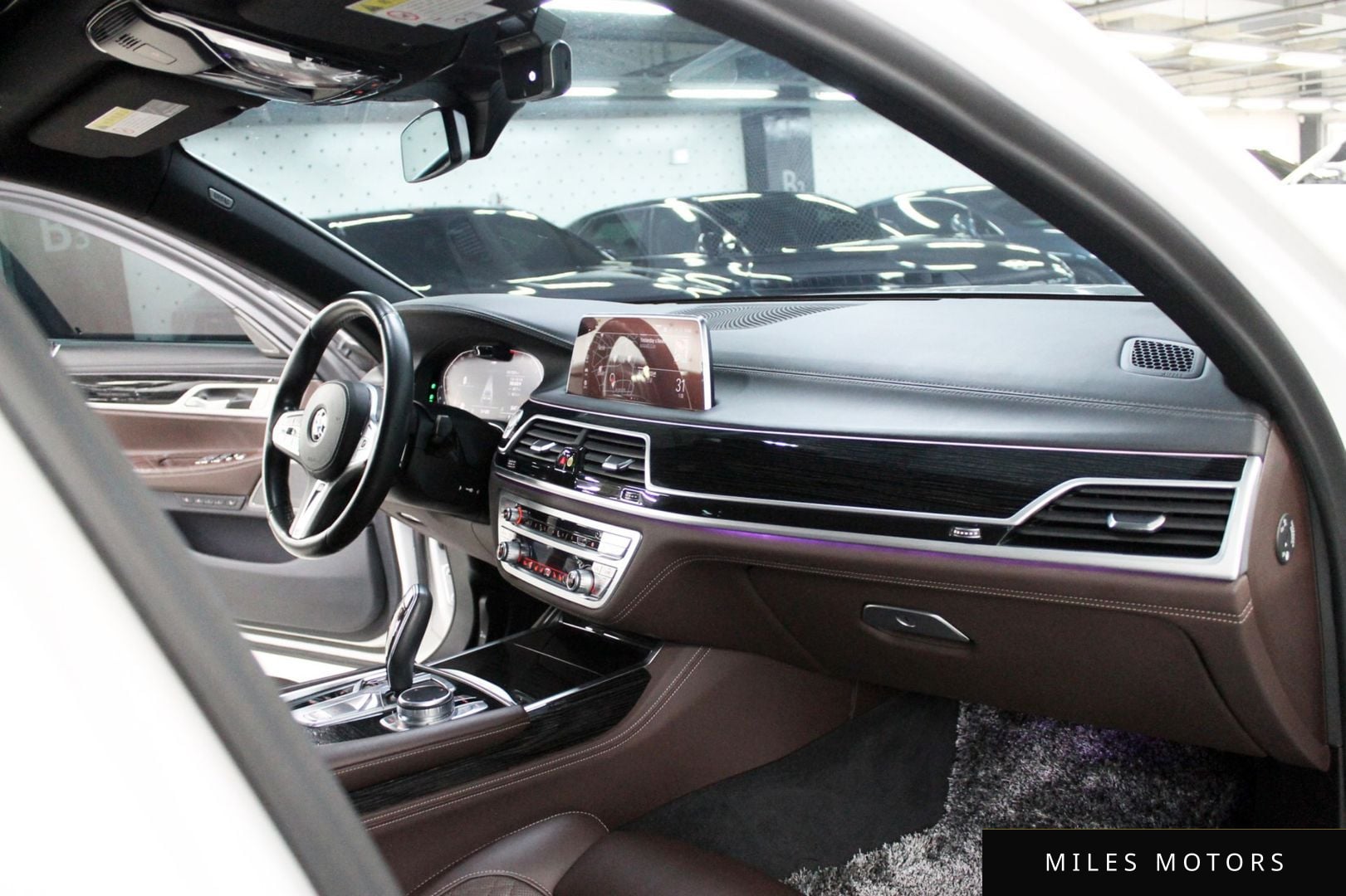 BMW 7 Series (G11) 2020 — миниатюра 10