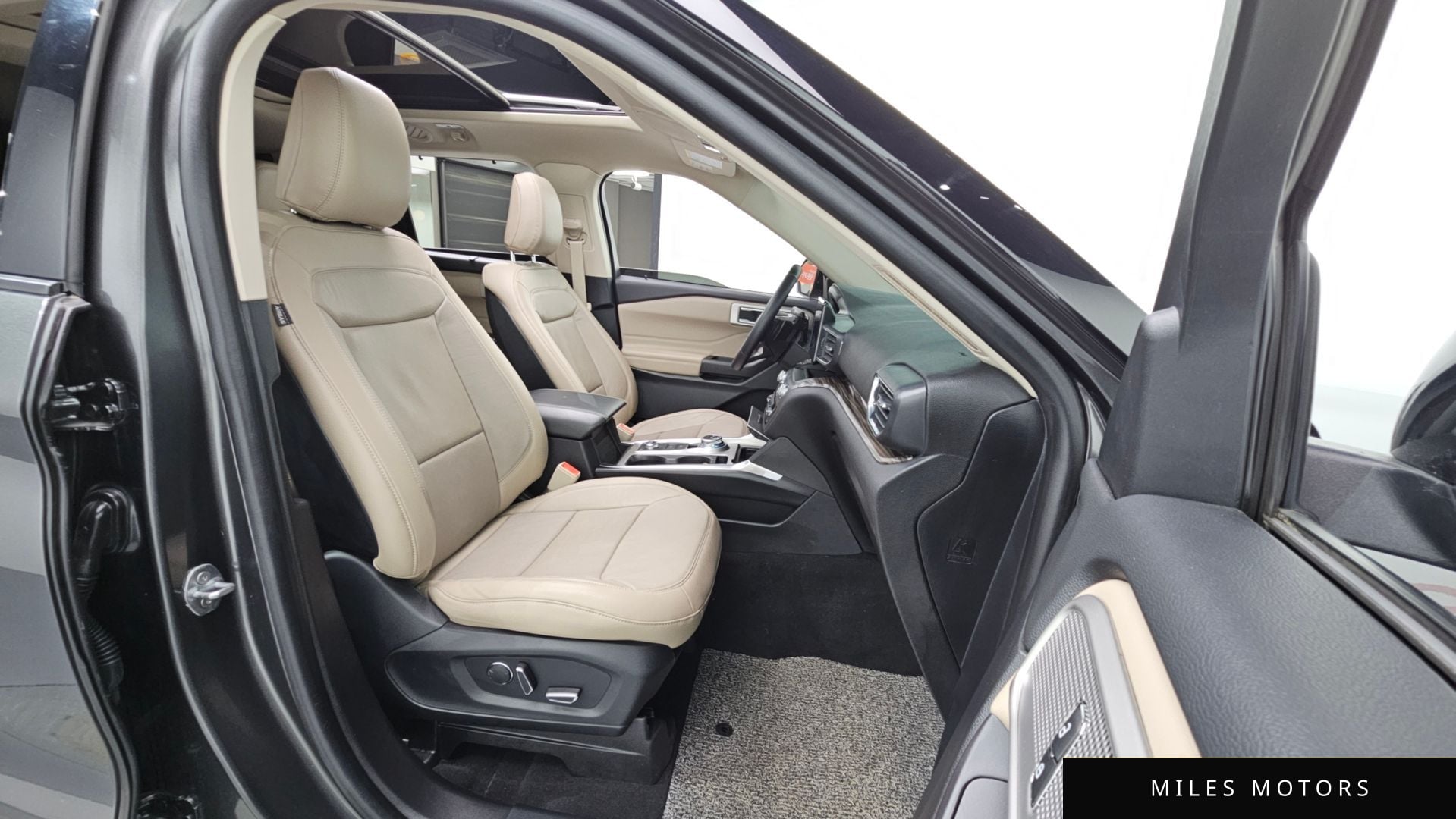 Ford Explorer 2020 — миниатюра 11