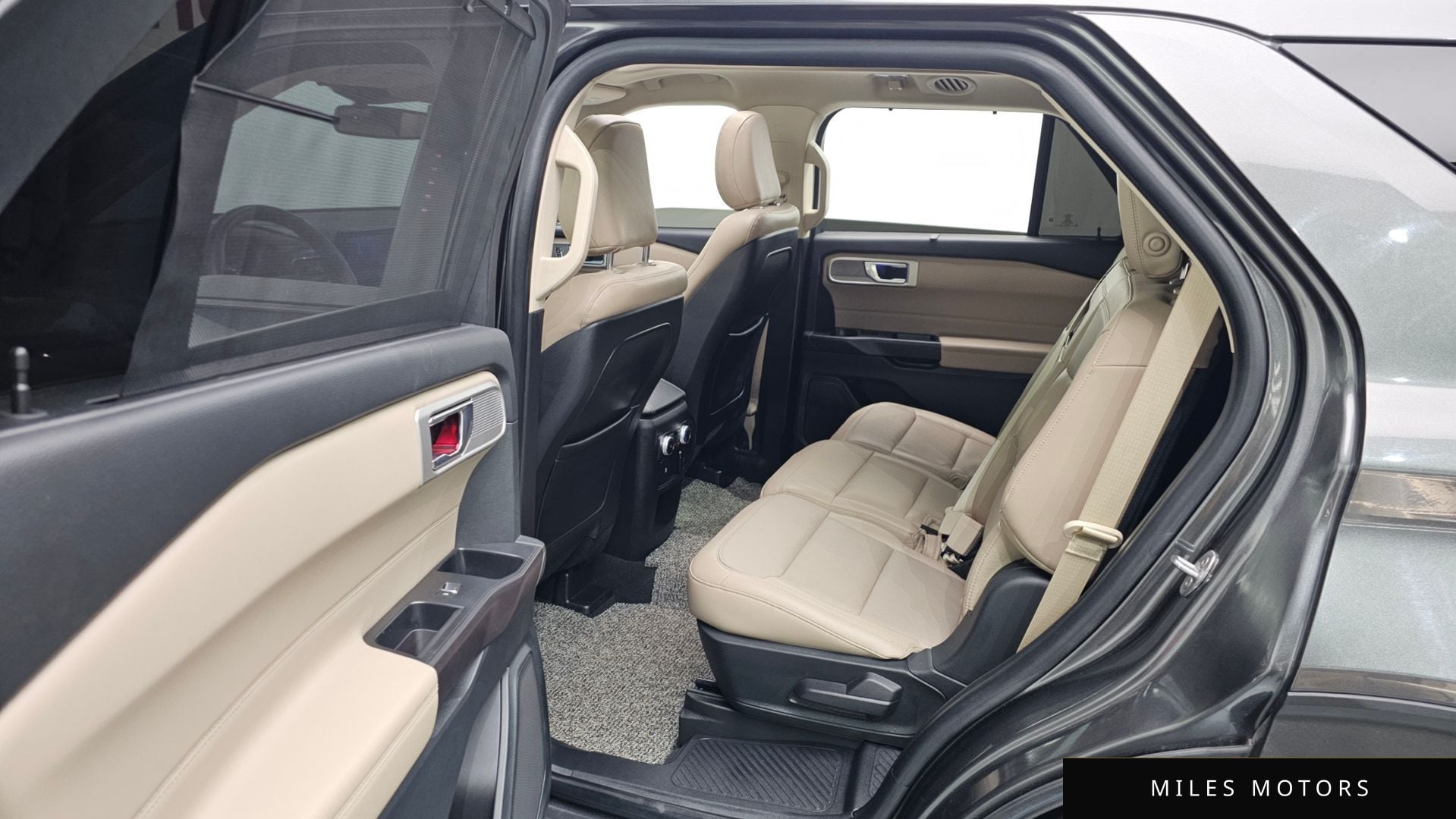 Ford Explorer 2020 — миниатюра 13