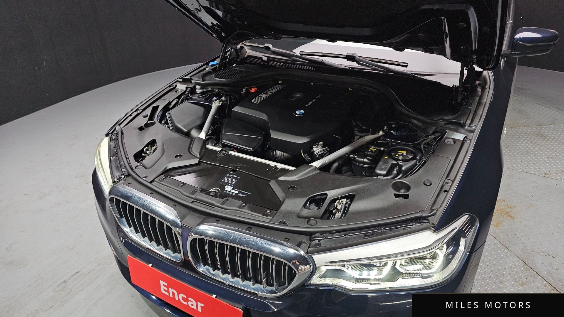 BMW 5 Series (G30) 2018 — миниатюра 6