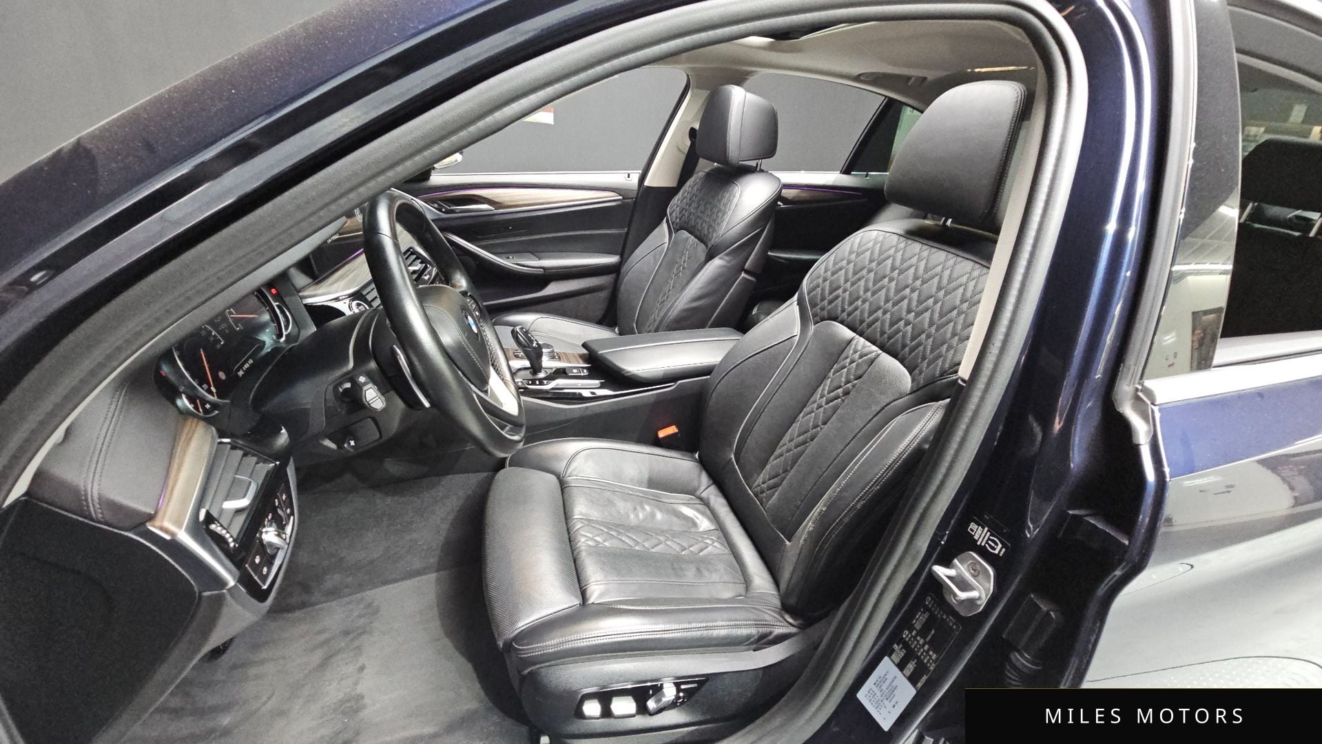 BMW 5 Series (G30) 2018 — миниатюра 10