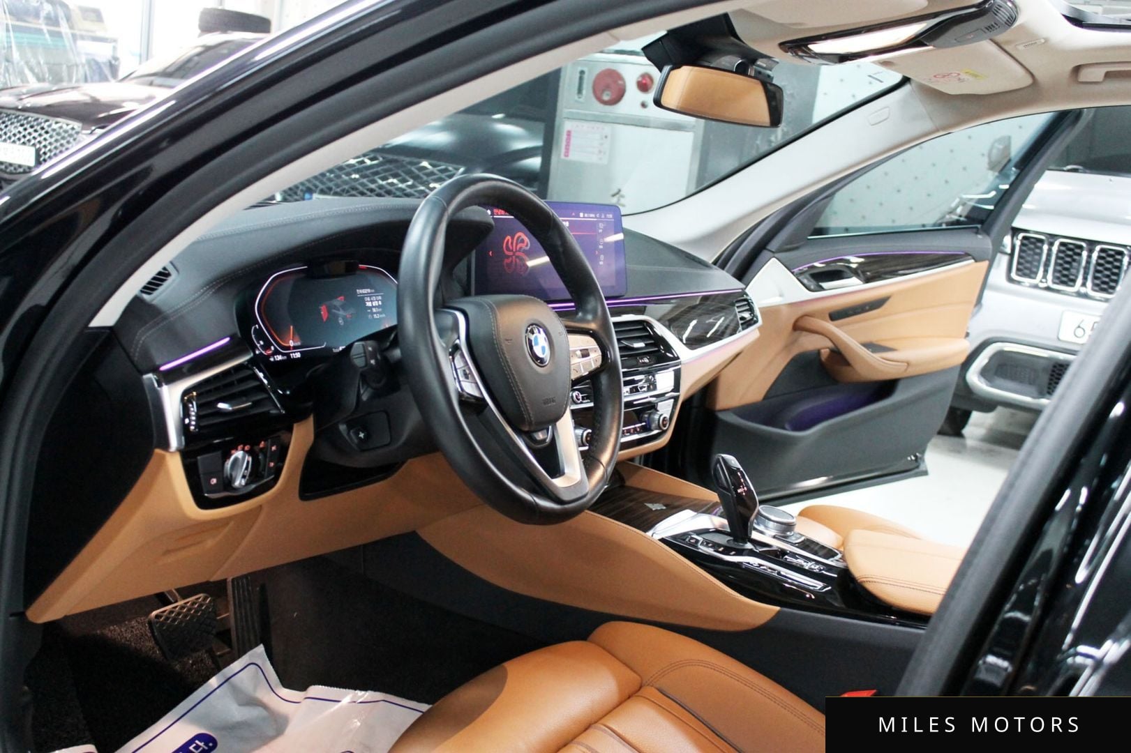 BMW 5 Series (G30) 2022 — миниатюра 8