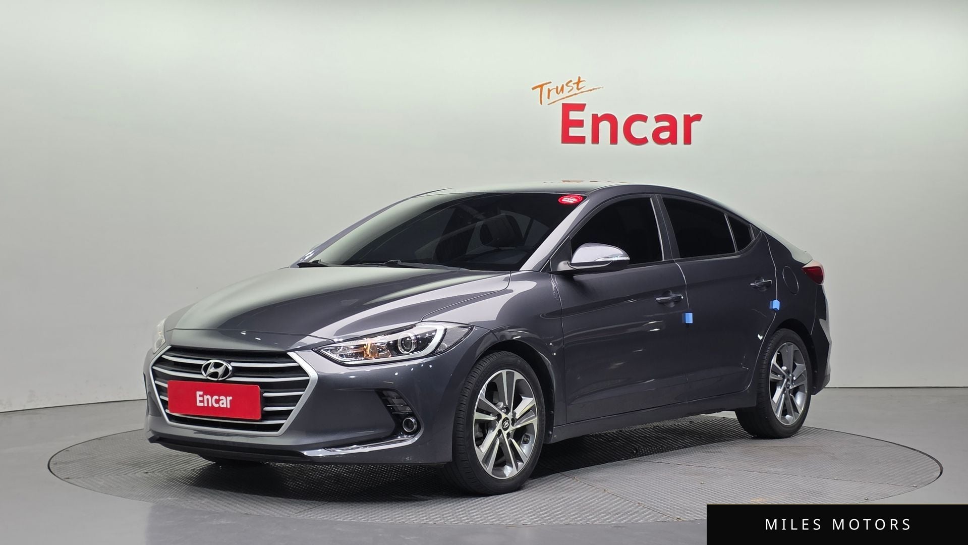 Hyundai AVANTE 2018 — фото 1 из 12