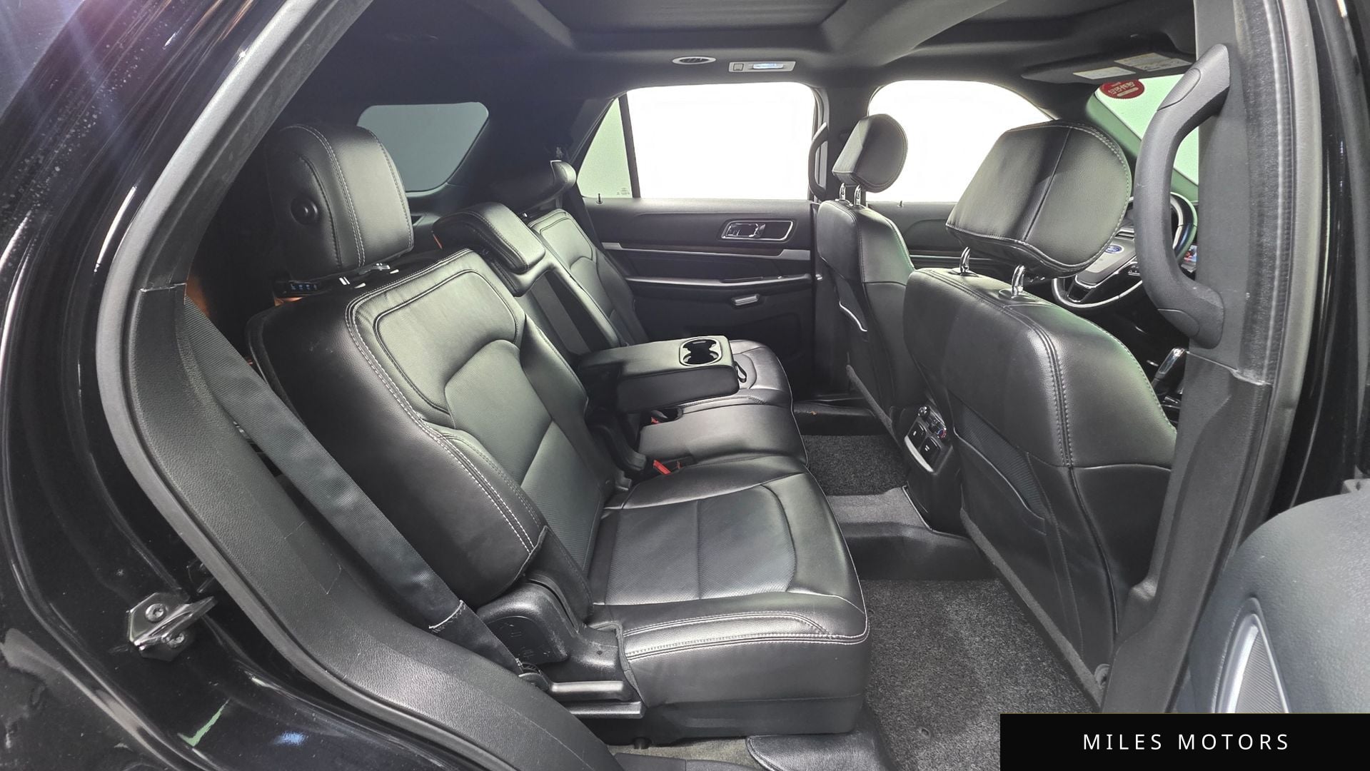 Ford Explorer 2017 — миниатюра 19