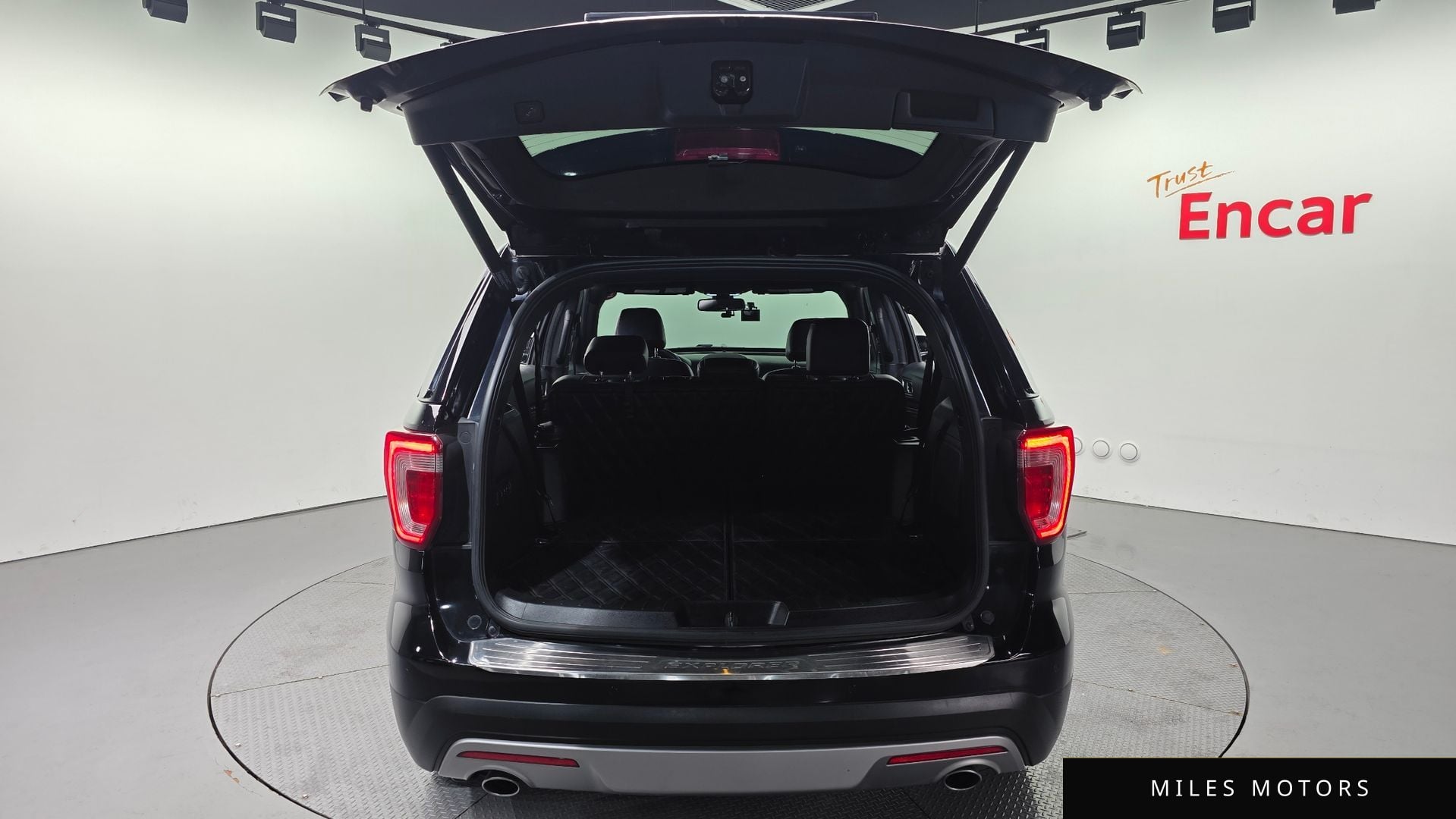 Ford Explorer 2017 — миниатюра 20