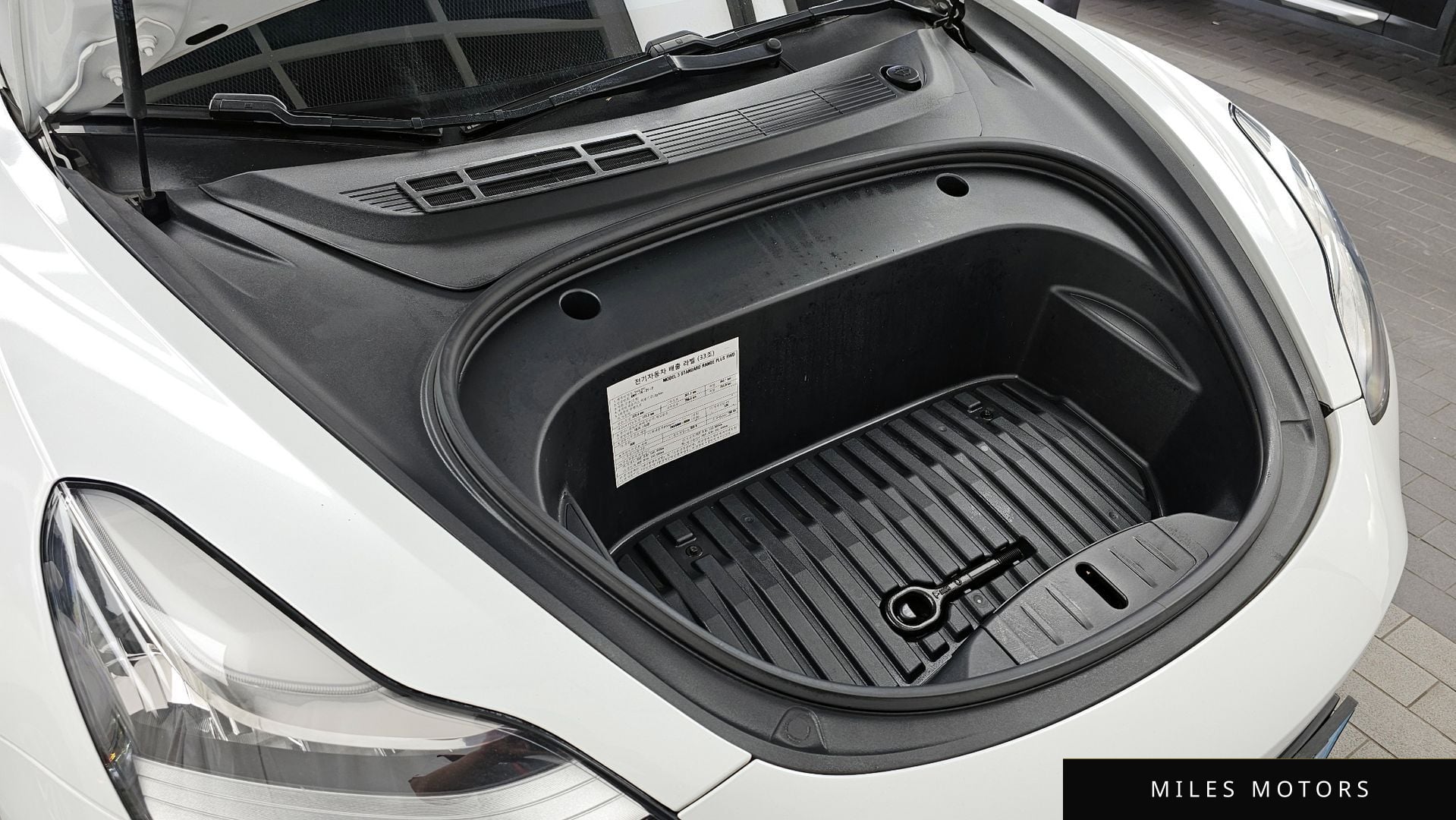 Tesla Model 3 2020 — миниатюра 6