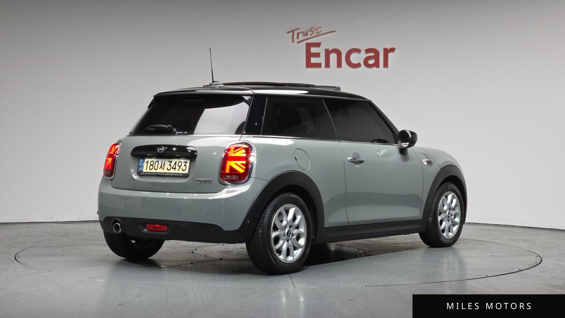 MINI Cooper 2021 — миниатюра 2