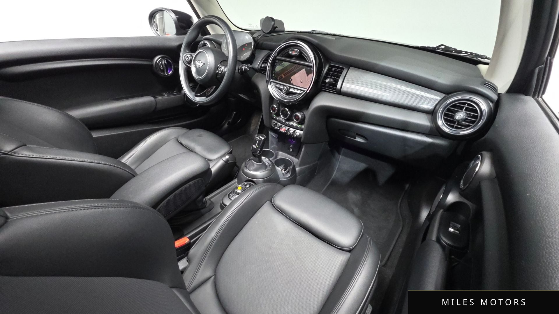 MINI Cooper 2021 — миниатюра 7