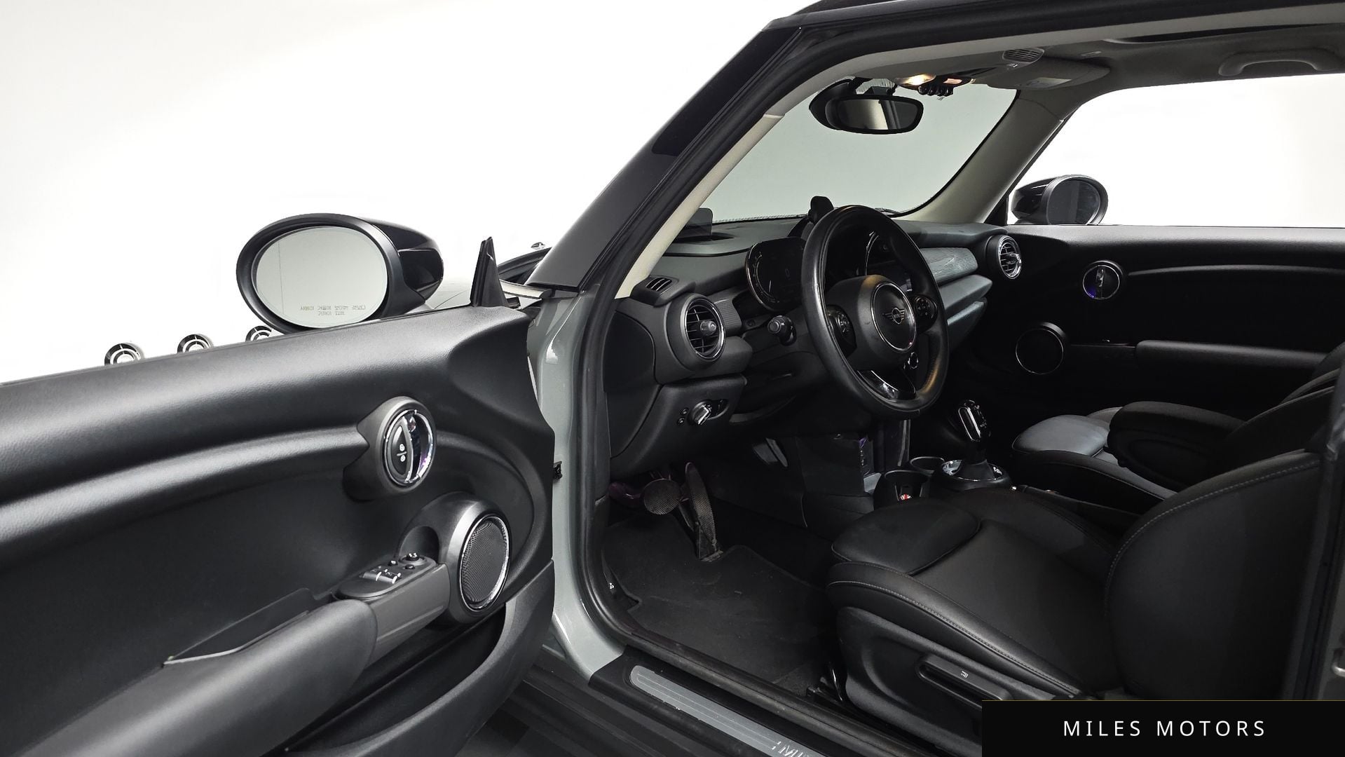 MINI Cooper 2021 — миниатюра 11