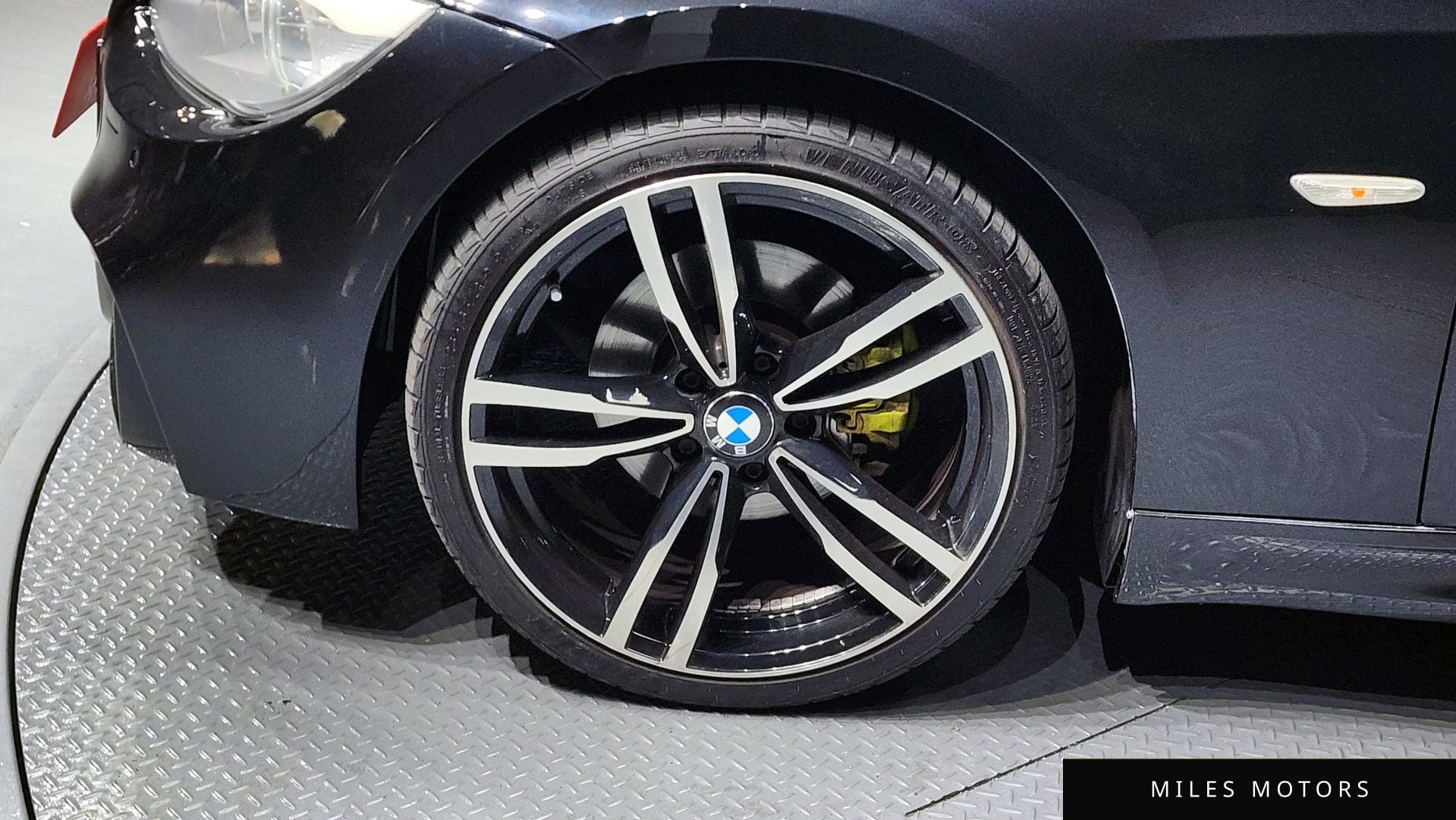 BMW 3 Series (E90) 2012 — миниатюра 5