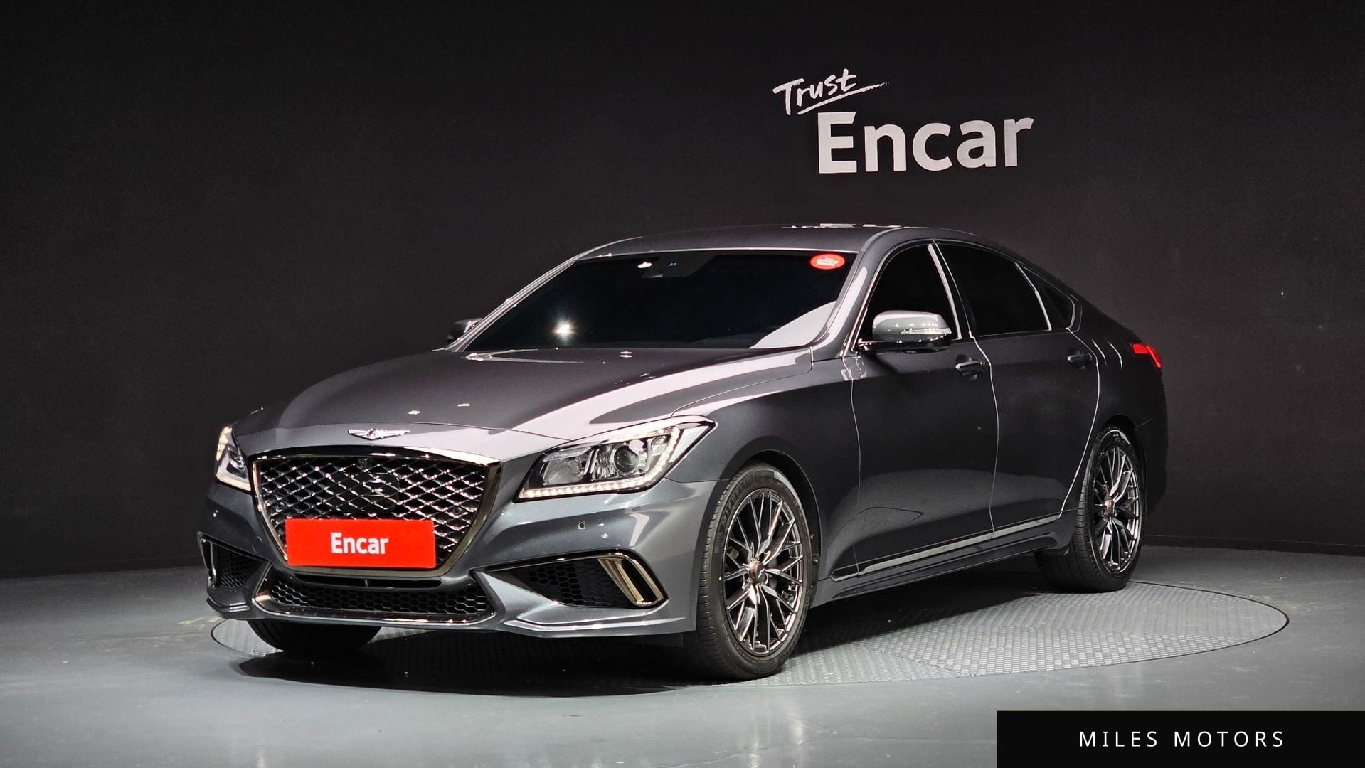 Genesis G80 2018 — фото 1 из 12