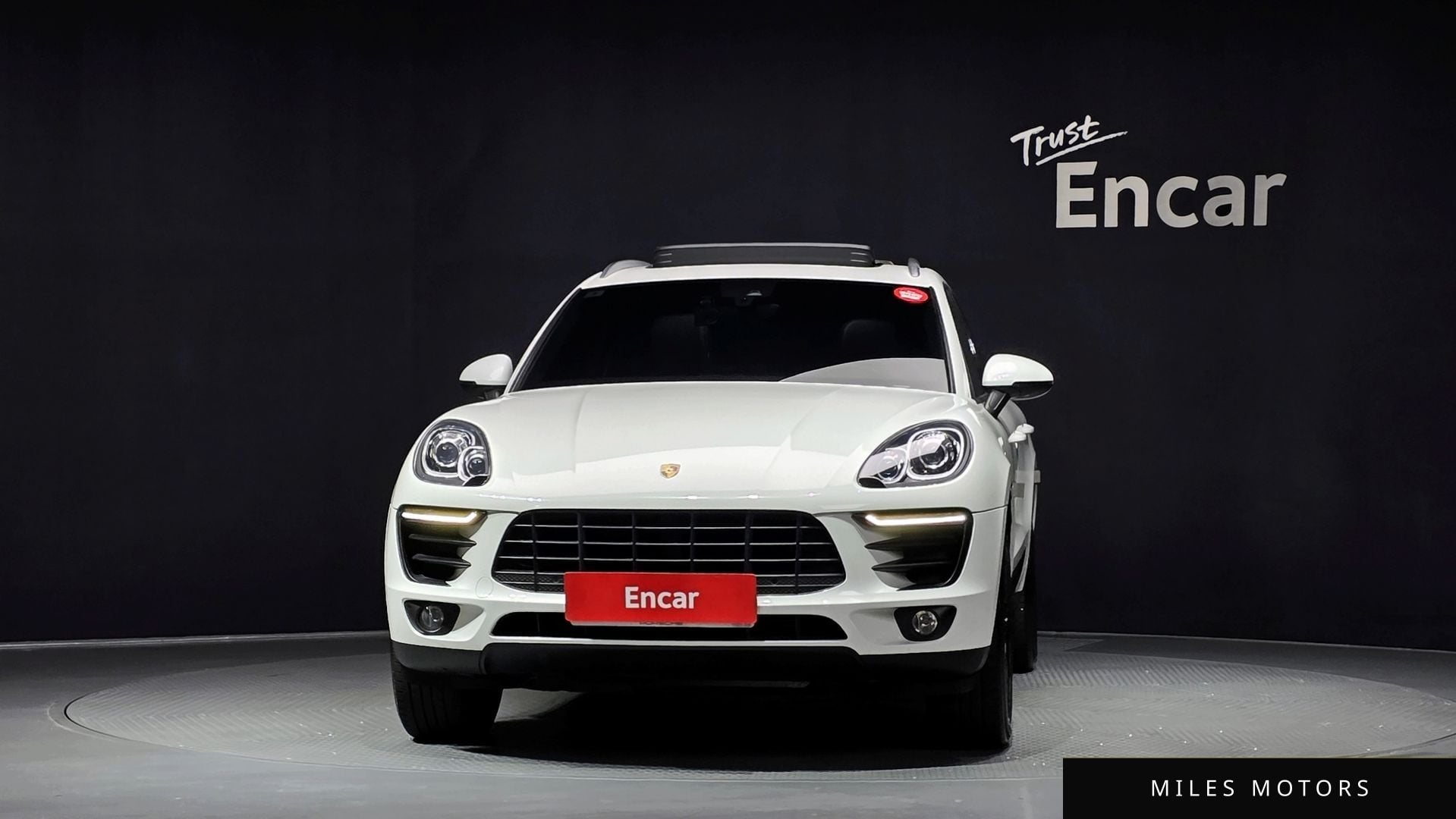 Porsche Macan 2017 — миниатюра 3
