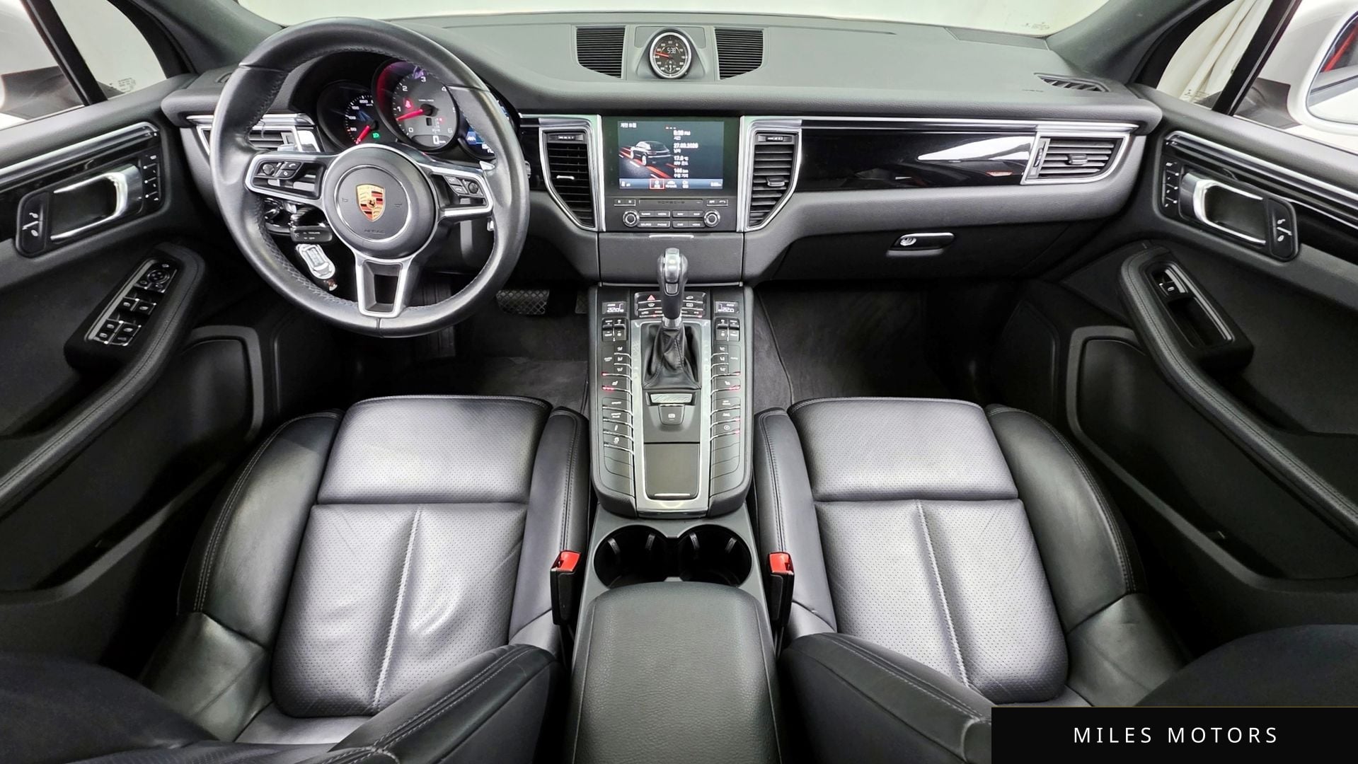 Porsche Macan 2017 — миниатюра 7