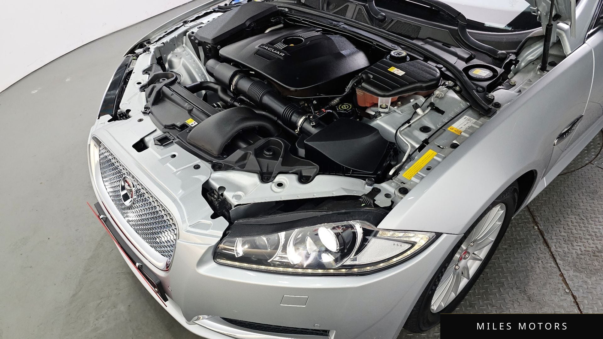 Jaguar New XF 2015 — миниатюра 6