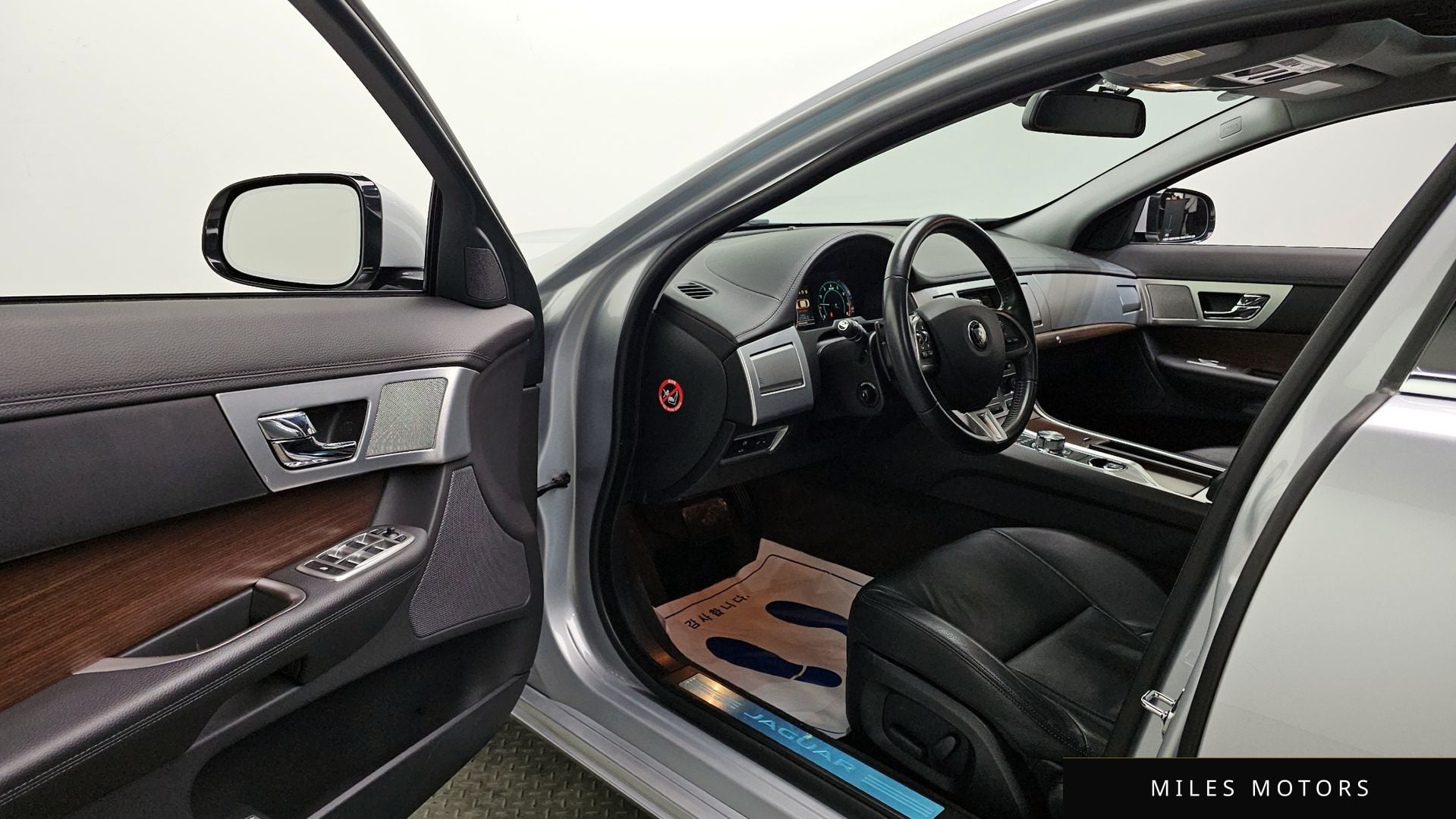 Jaguar New XF 2015 — миниатюра 10