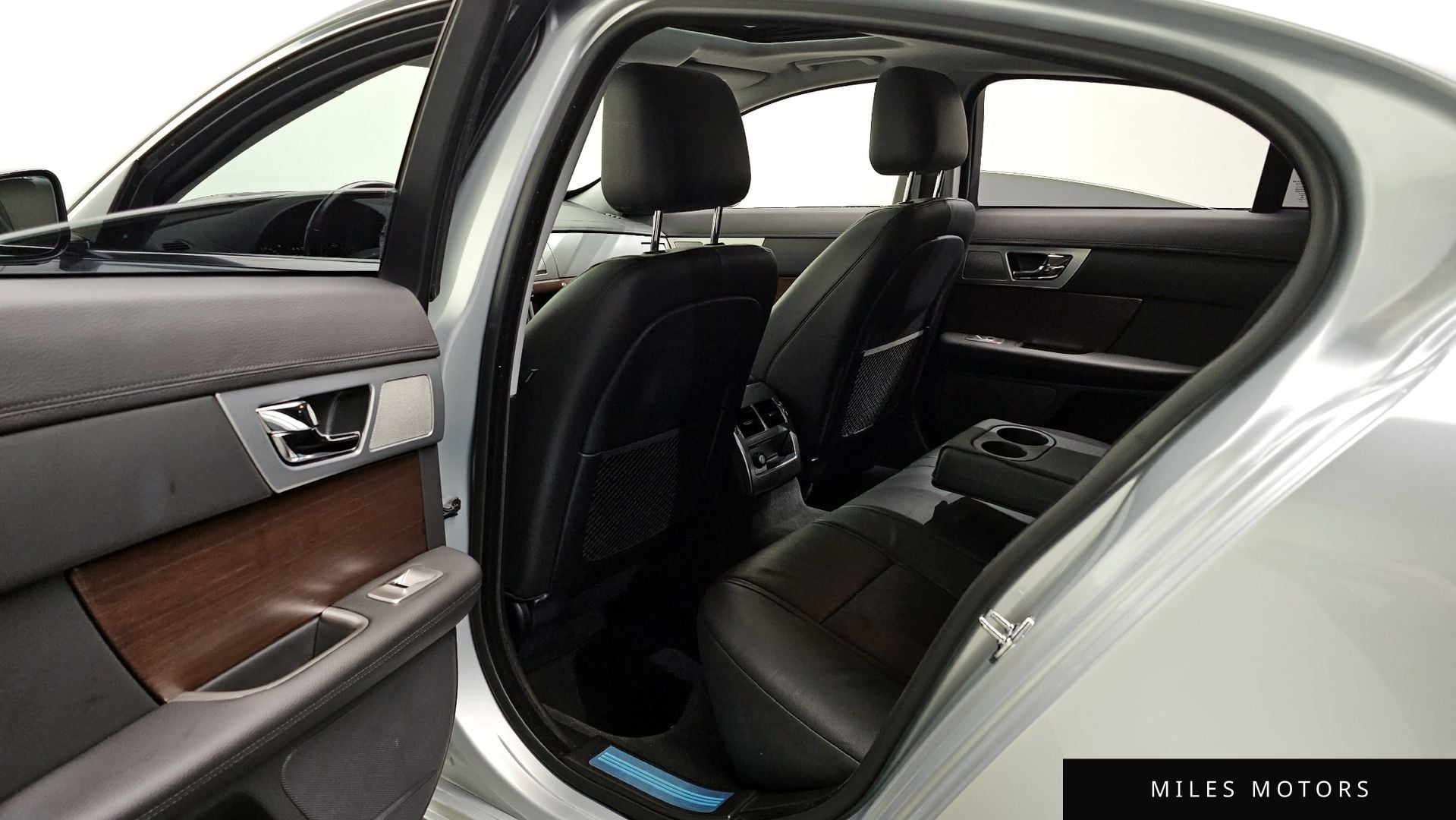 Jaguar New XF 2015 — миниатюра 11