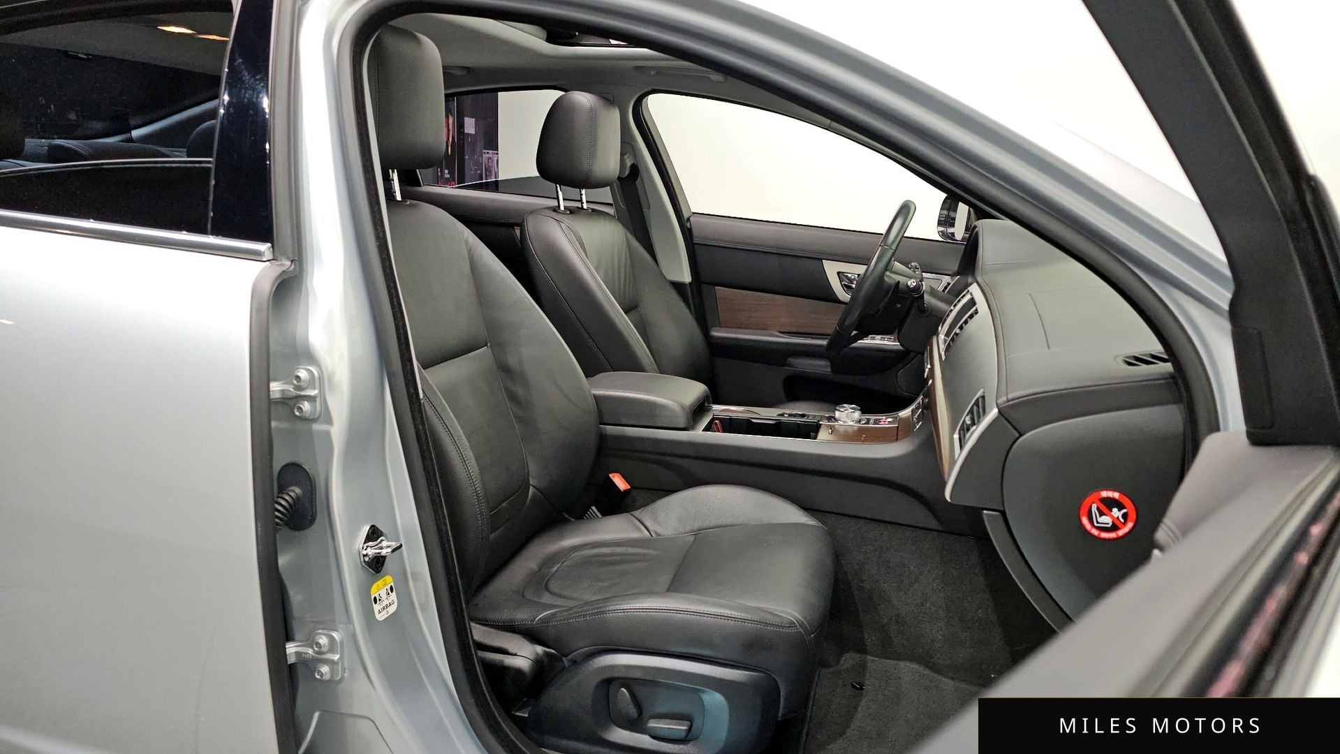 Jaguar New XF 2015 — миниатюра 12