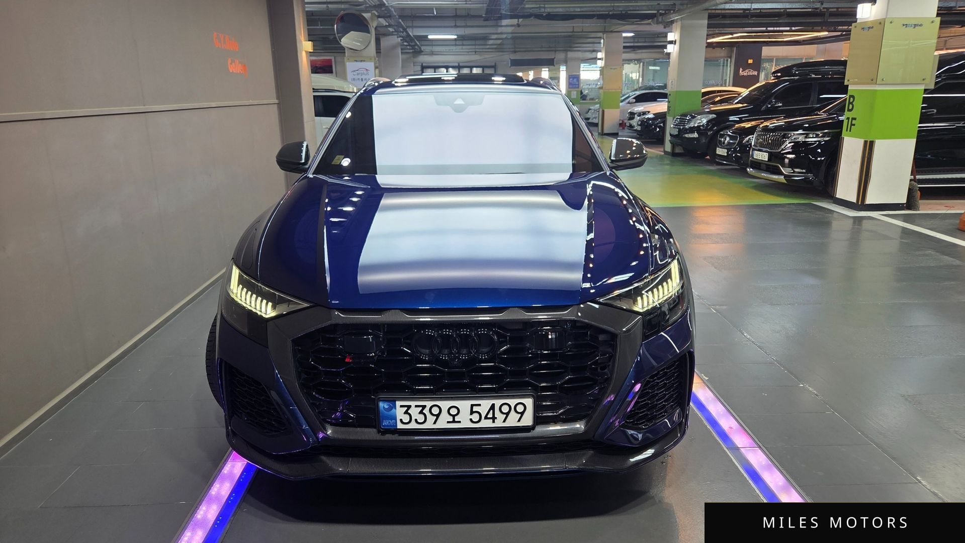 Audi RSQ8 (4M) 2023 — миниатюра 2