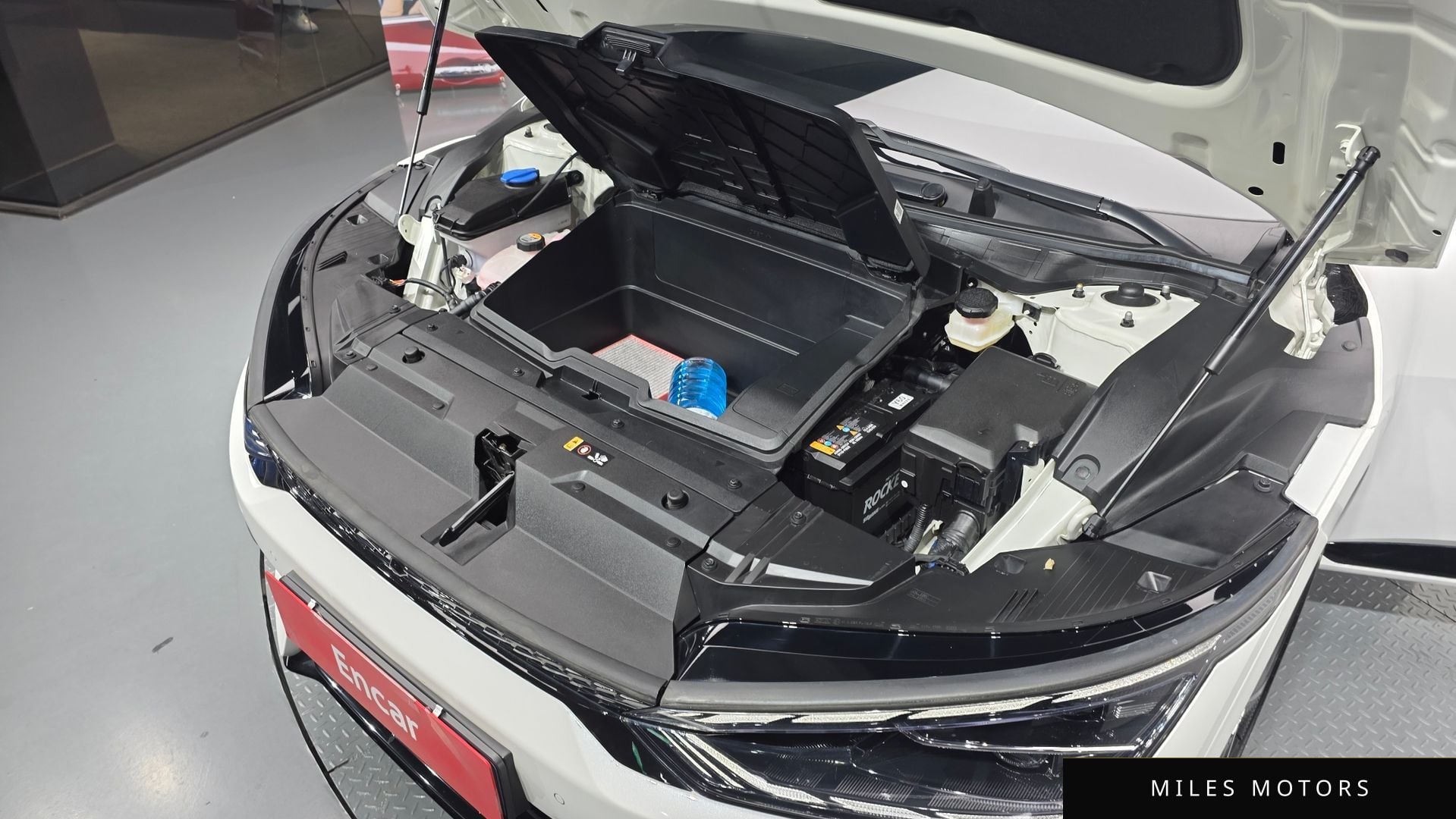 Kia EV6 2023 — миниатюра 6