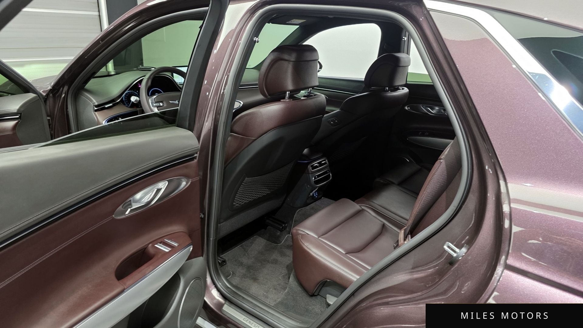 Genesis GV70 2023 — миниатюра 11