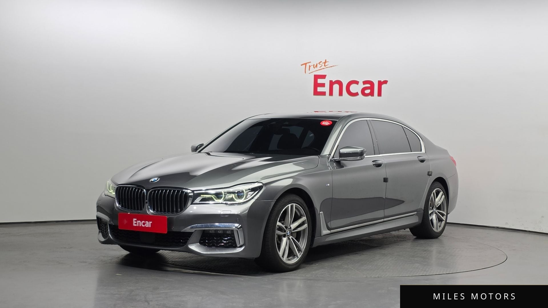BMW 7 Series (G11) 2017 — фото 1 из 12
