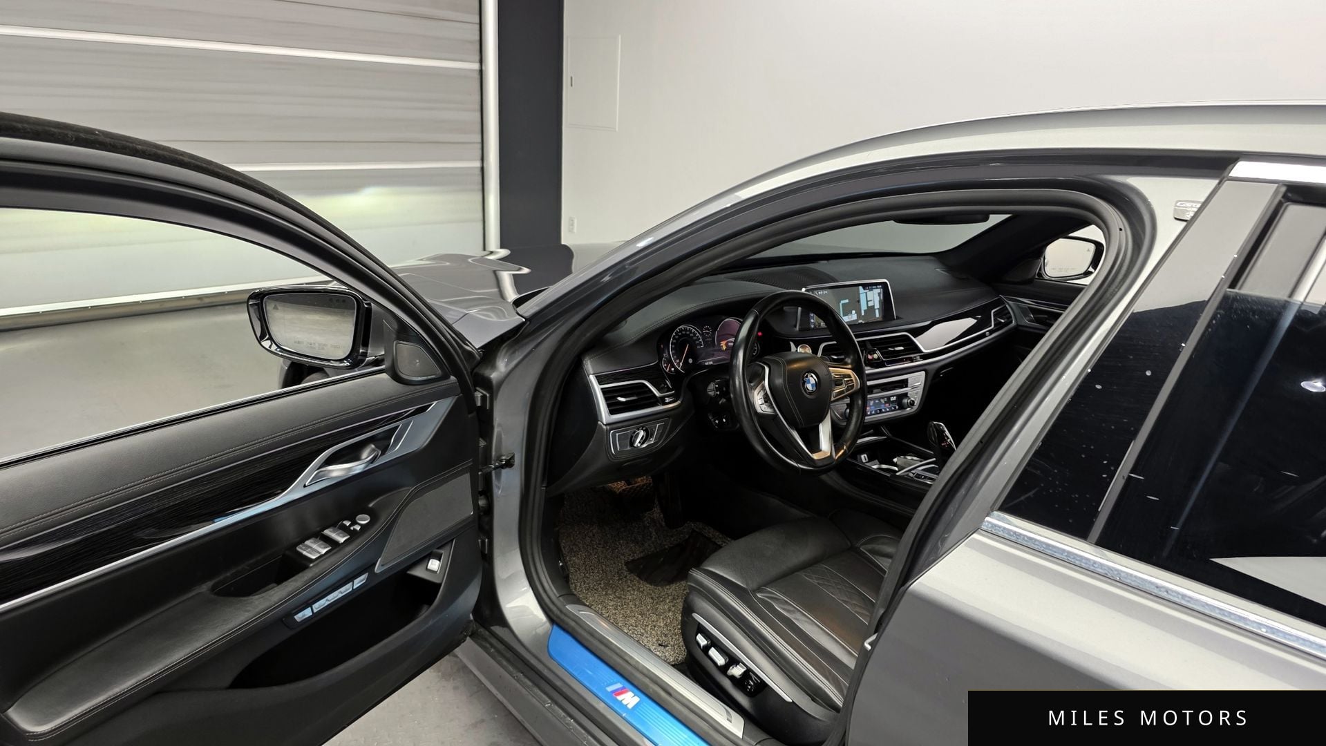 BMW 7 Series (G11) 2017 — миниатюра 10
